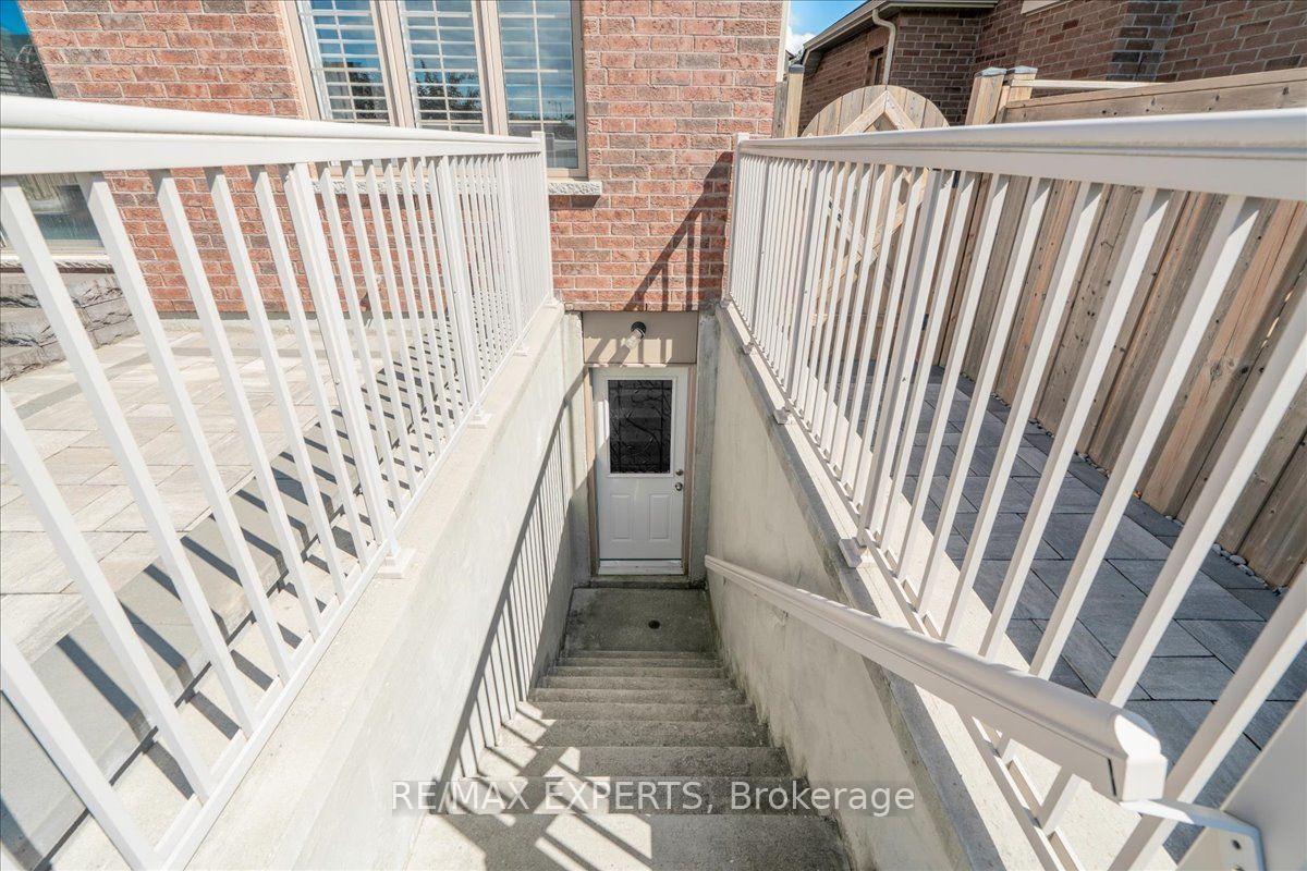 Photo 43 of 22 Travers Gate, Springwater, Centre Vespra — HOMEH