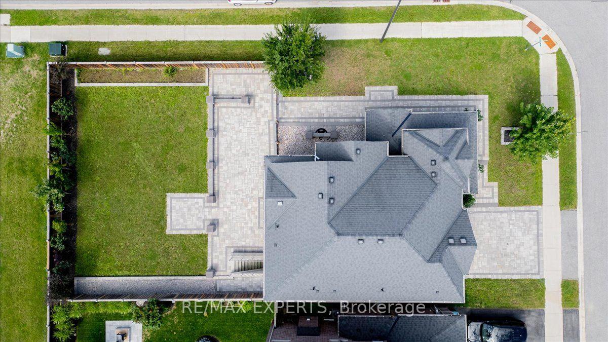 Photo 48 of 22 Travers Gate, Springwater, Centre Vespra — HOMEH