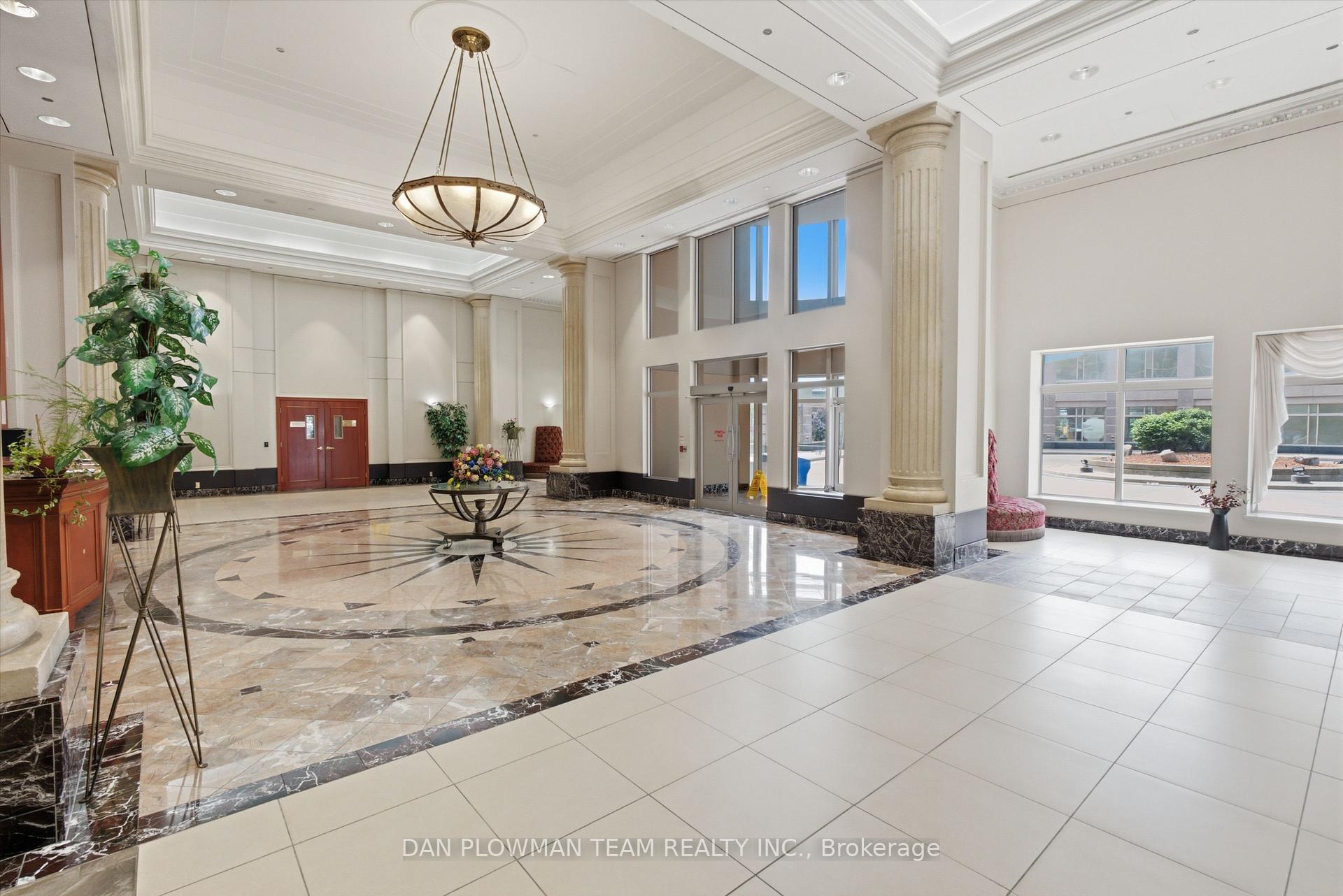 Photo 17 of Unit 913, 8 Lee Centre Drive, Scarborough, Woburn — HOMEH