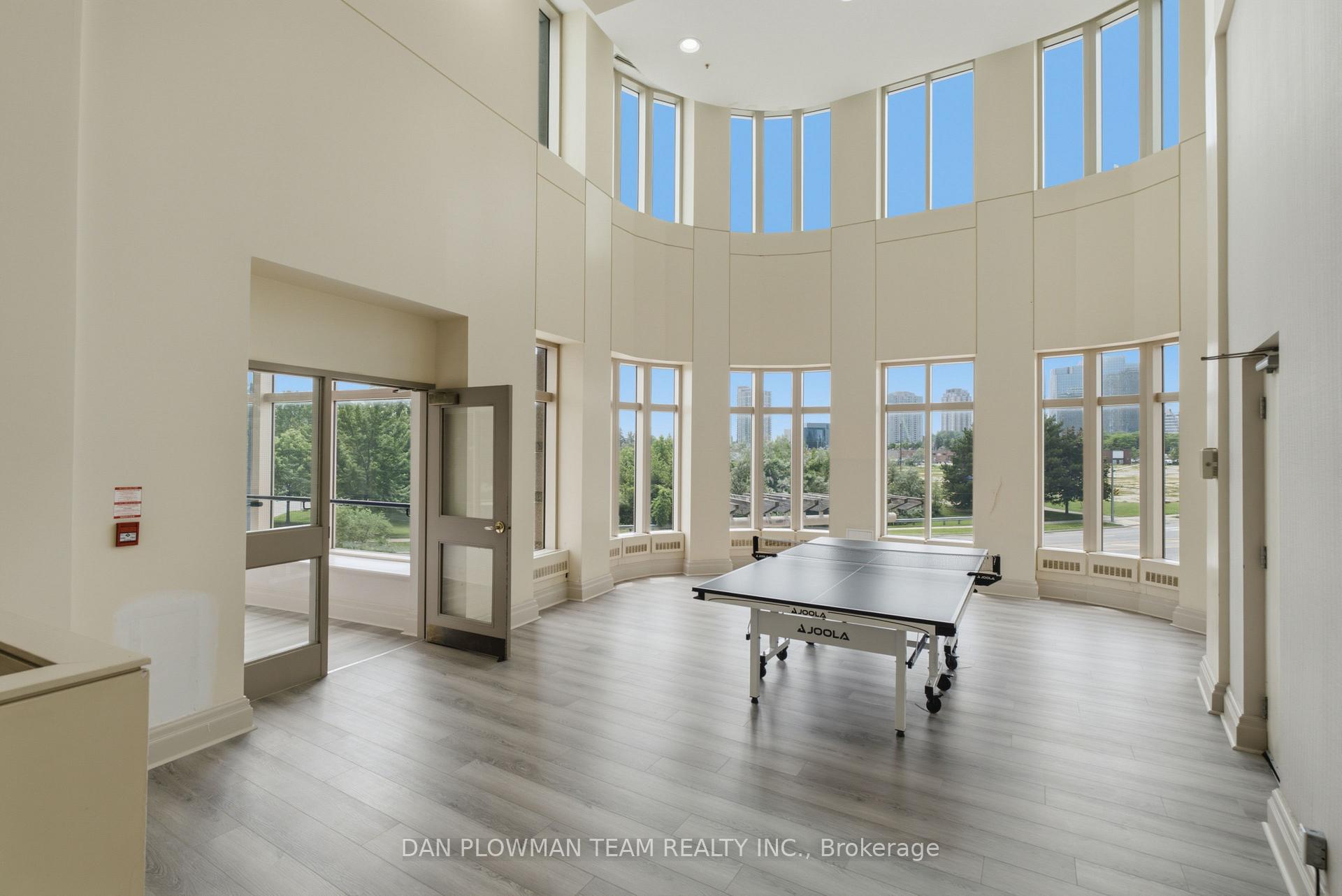 Photo 18 of Unit 913, 8 Lee Centre Drive, Scarborough, Woburn — HOMEH