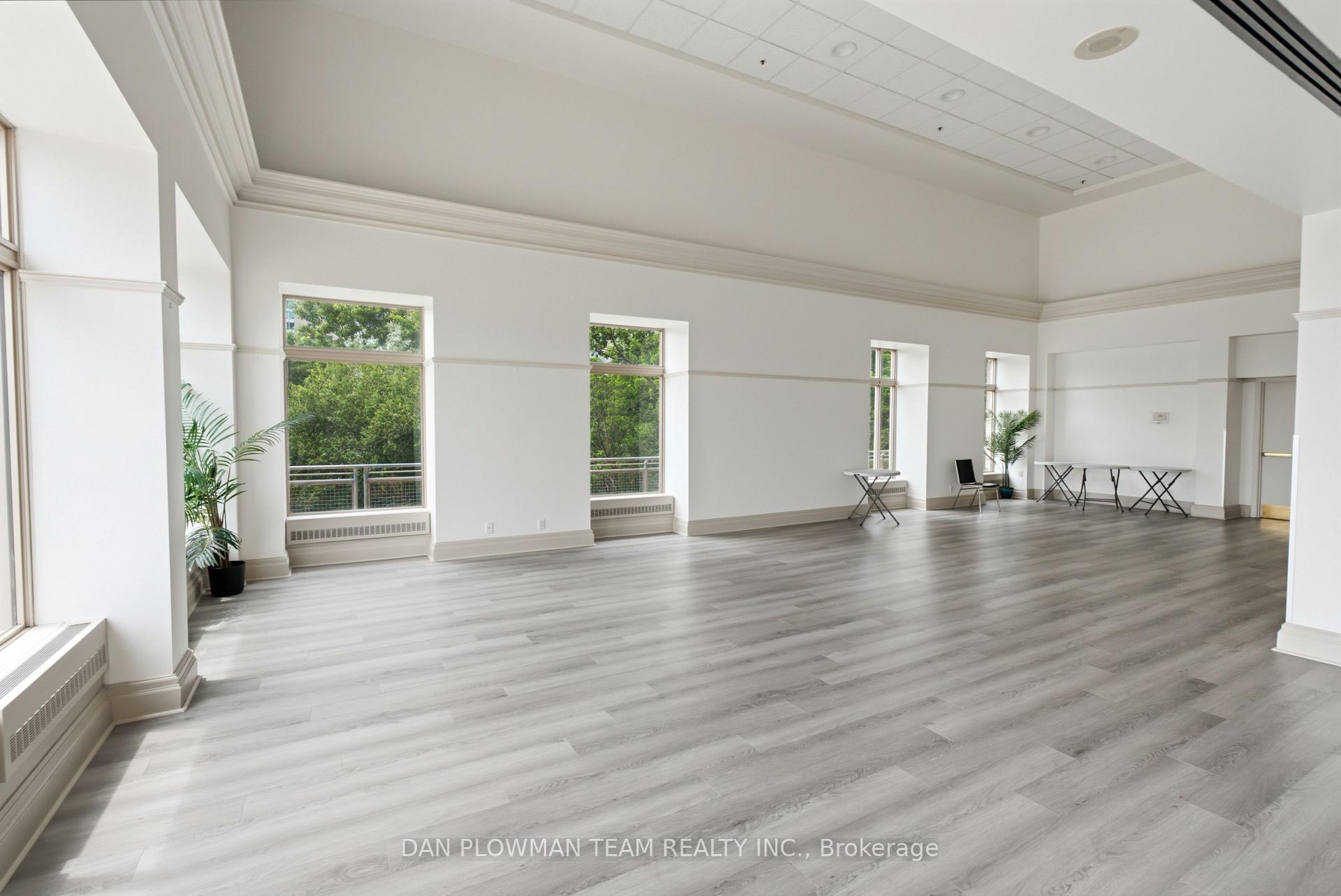 Photo 19 of Unit 913, 8 Lee Centre Drive, Scarborough, Woburn — HOMEH