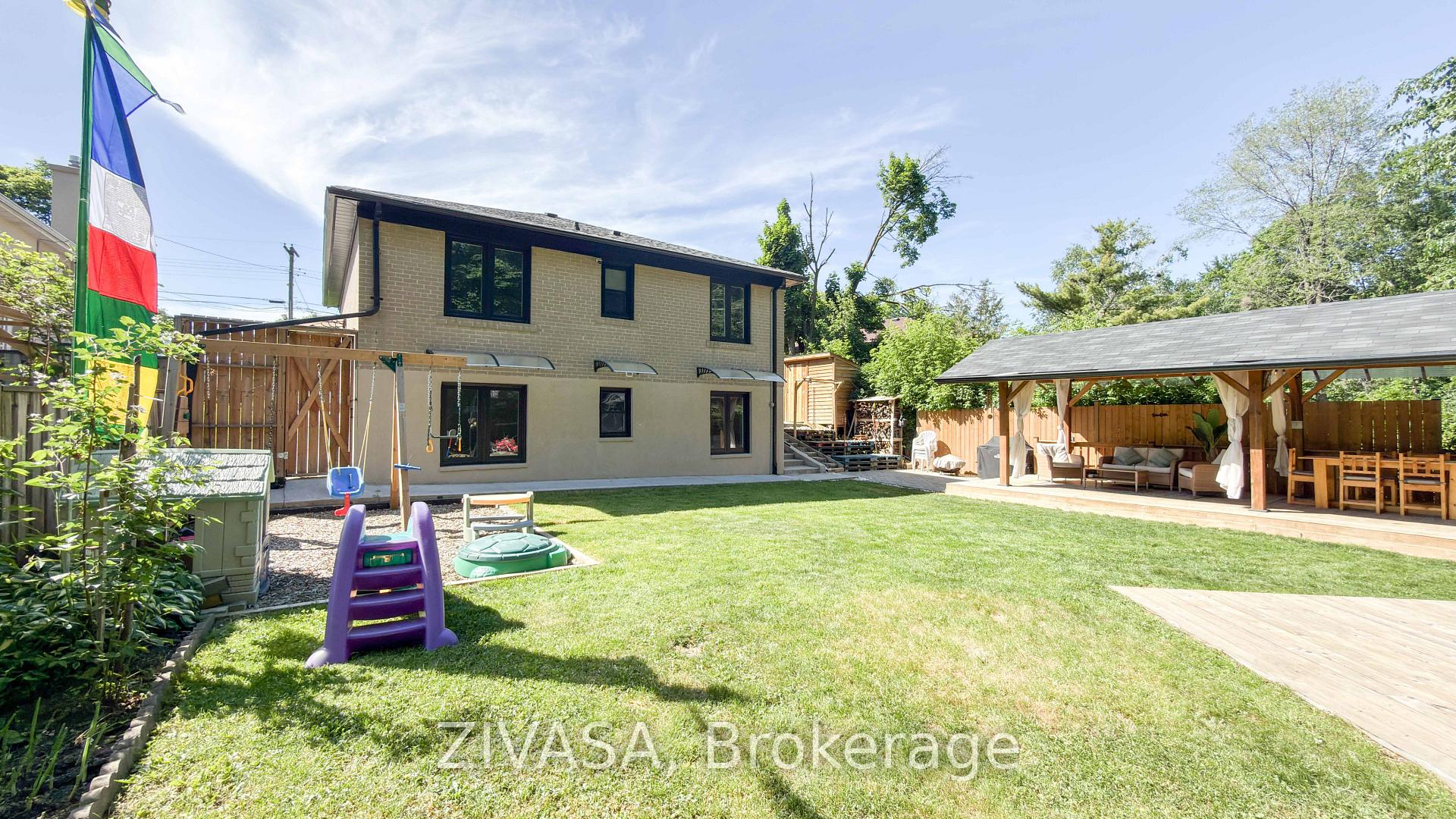Photo 43 of 125 Jeffcoat Drive, Etobicoke, West Humber-Clairville — HOMEH
