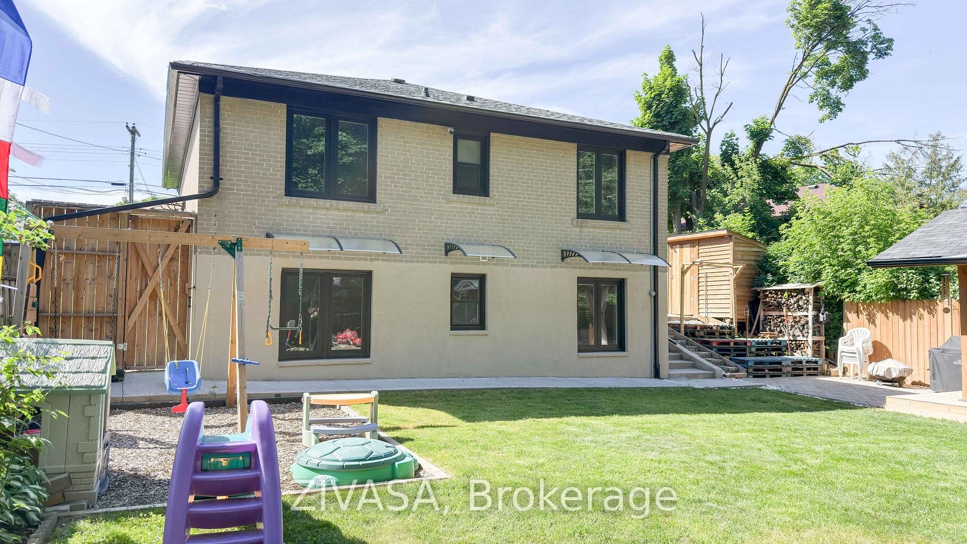 Photo 44 of 125 Jeffcoat Drive, Etobicoke, West Humber-Clairville — HOMEH