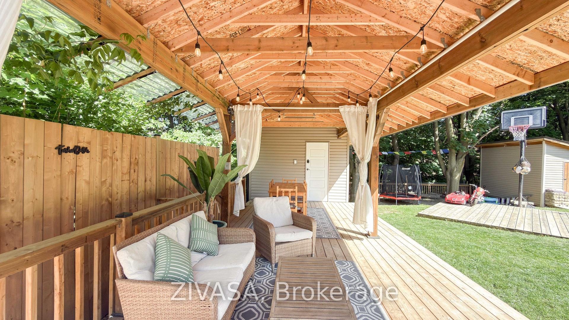 Photo 45 of 125 Jeffcoat Drive, Etobicoke, West Humber-Clairville — HOMEH