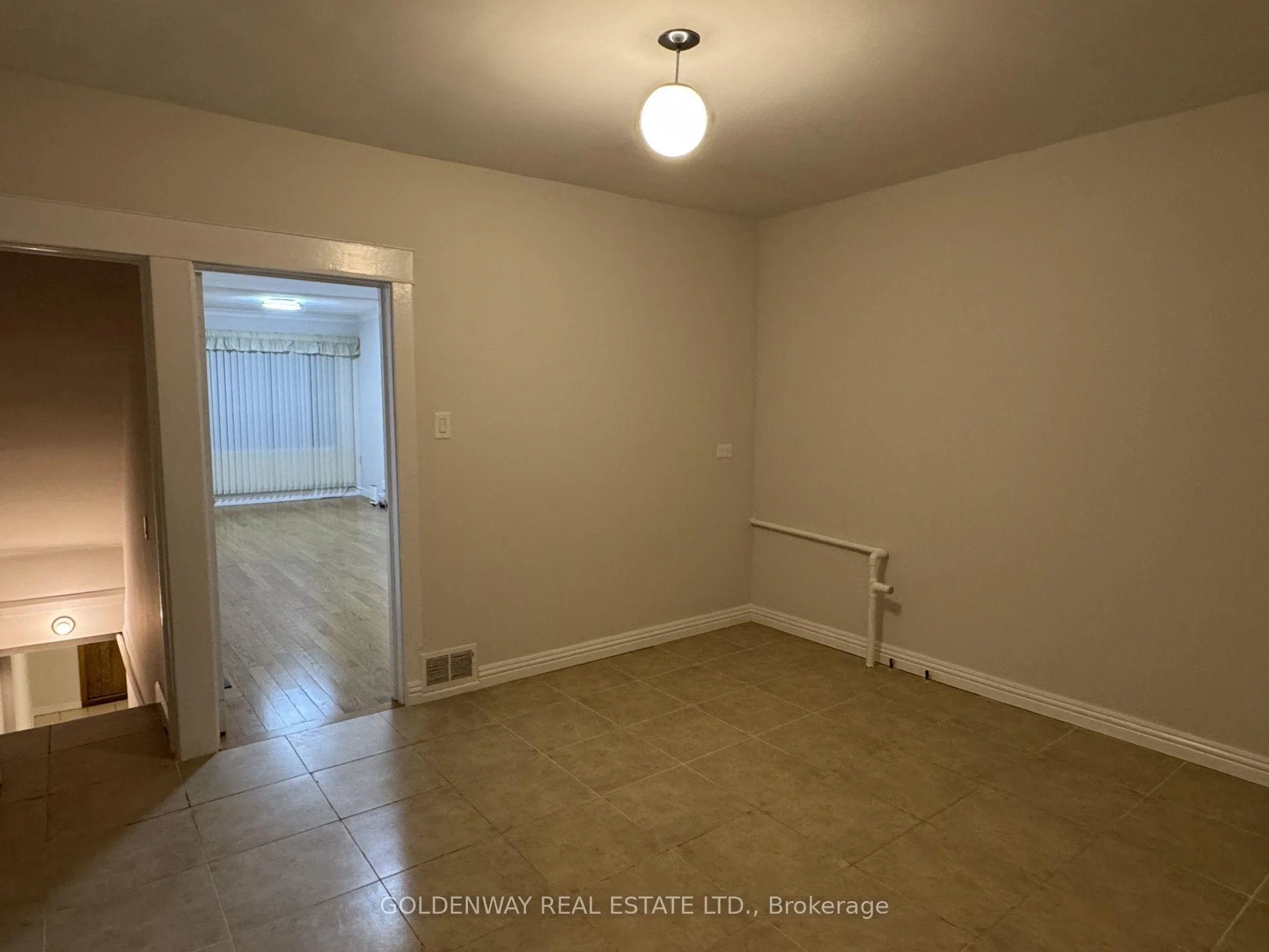 Photo 25 of 327 Springdale Boulevard, Toronto, Danforth Village-East York — HOMEH