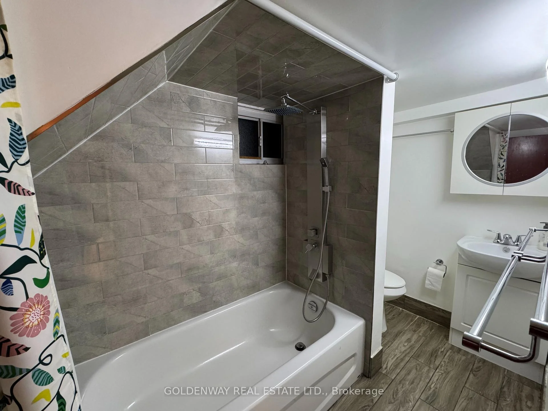 Photo 36 of 327 Springdale Boulevard, Toronto, Danforth Village-East York — HOMEH