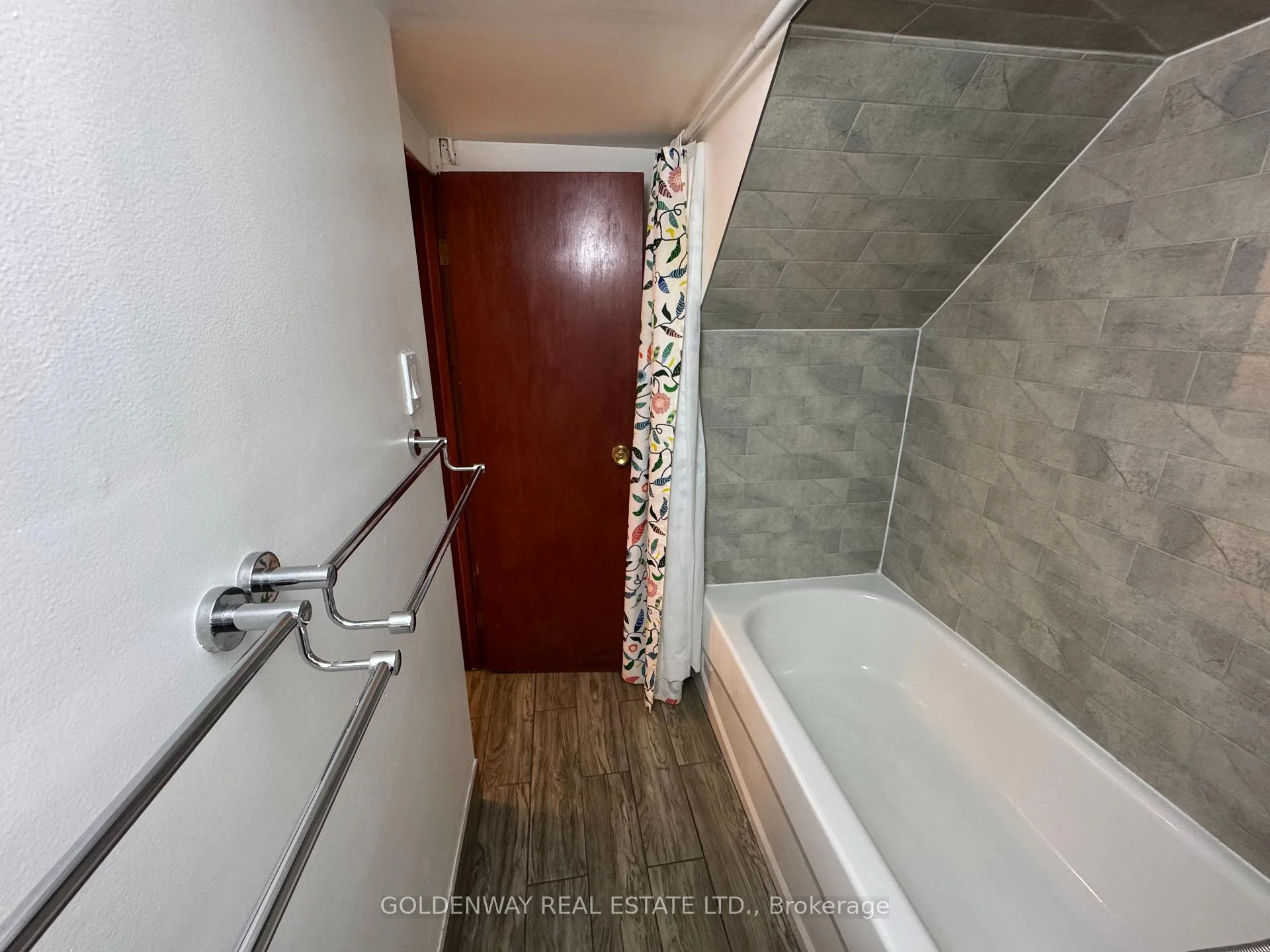 Photo 39 of 327 Springdale Boulevard, Toronto, Danforth Village-East York — HOMEH