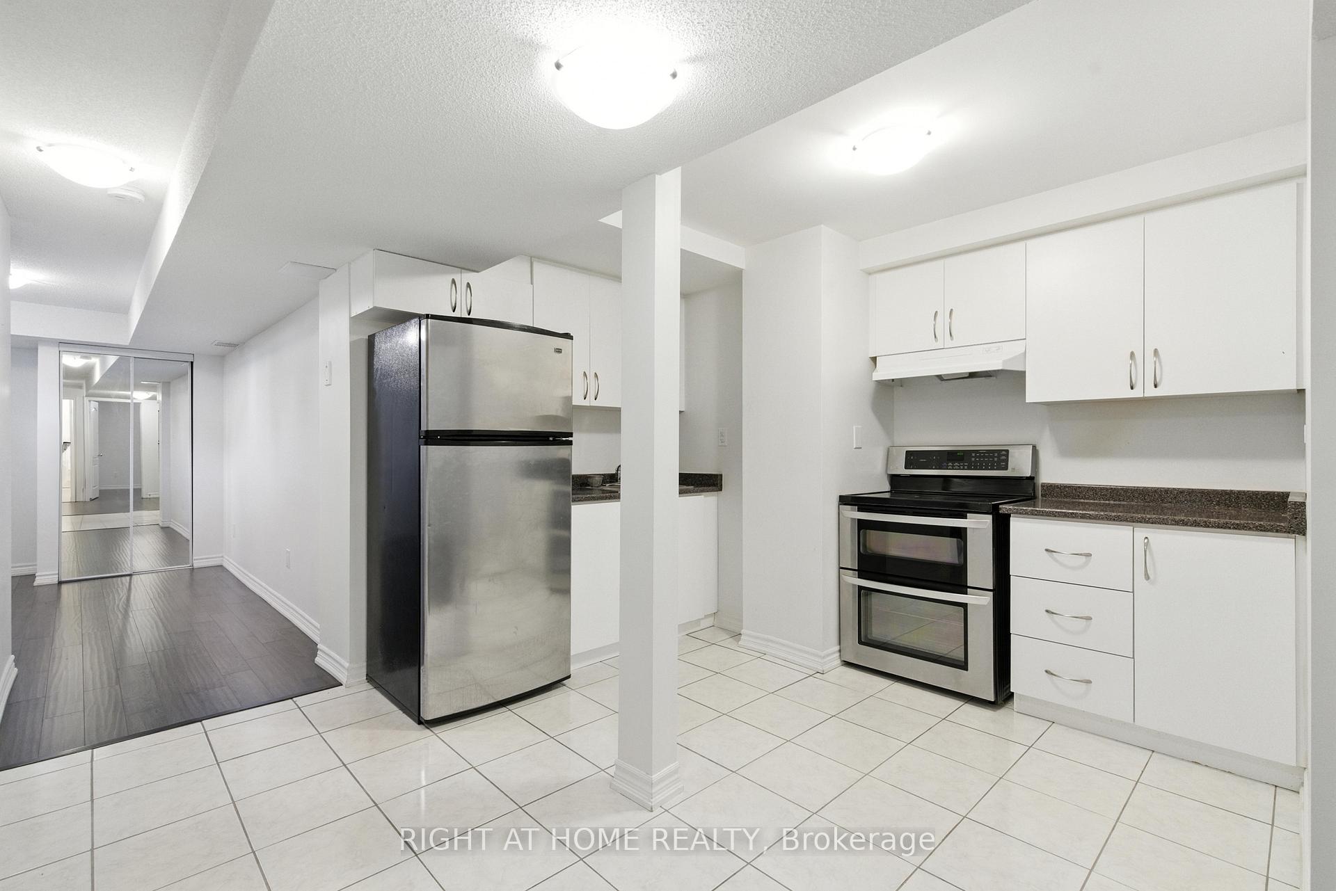 Photo 26 of 215 Canada Drive, Vaughan, Vellore Village — HOMEH