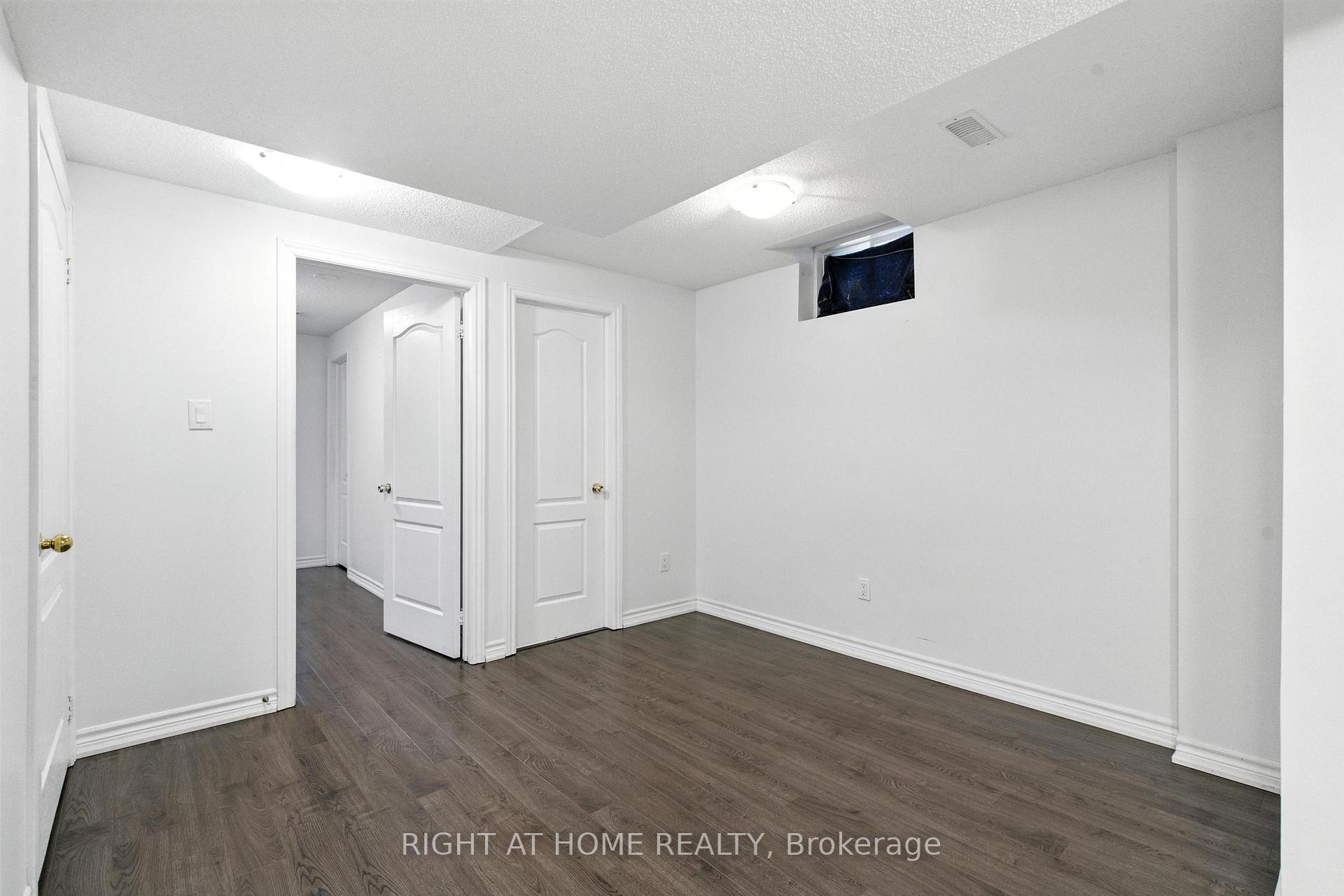 Photo 28 of 215 Canada Drive, Vaughan, Vellore Village — HOMEH