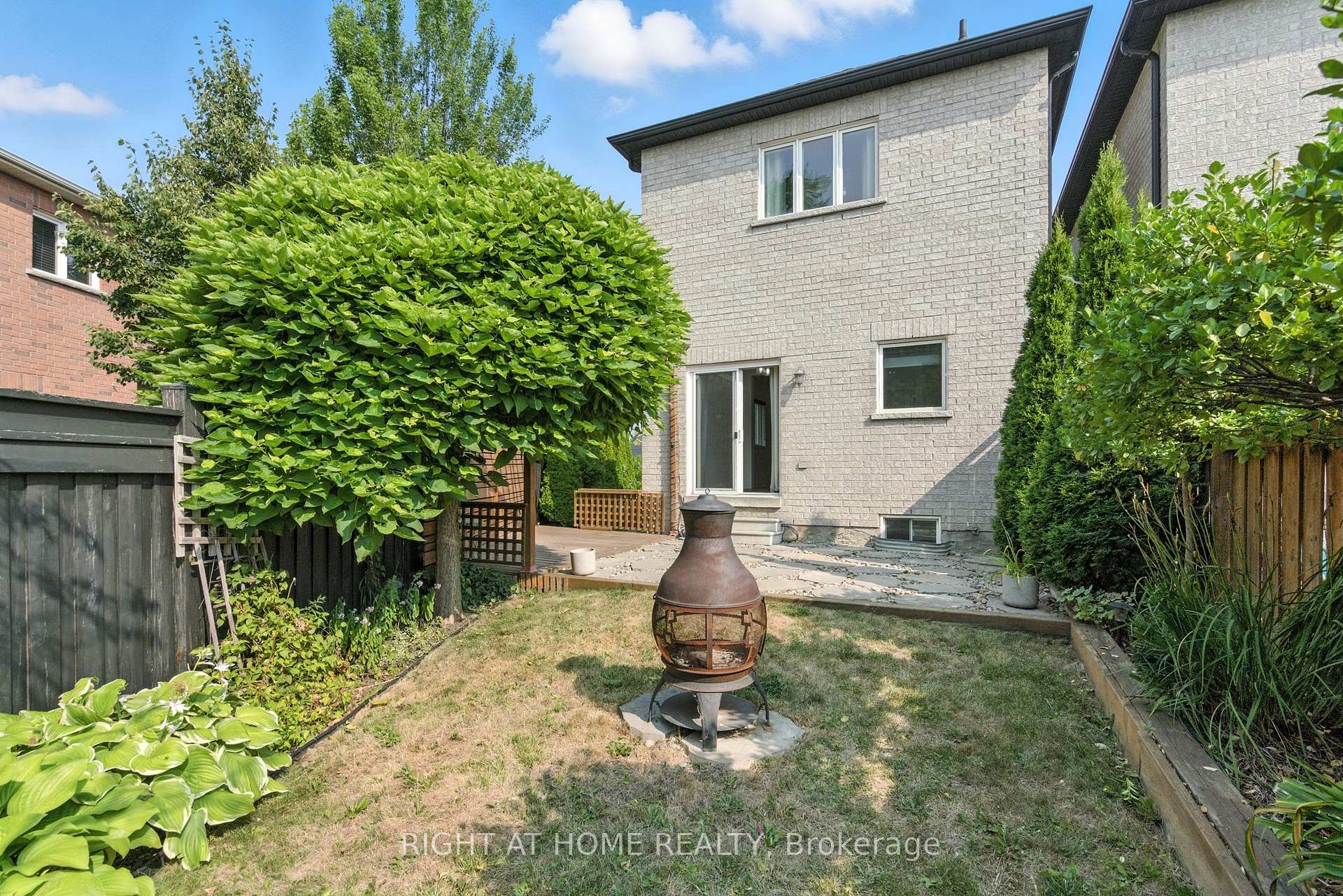 Photo 32 of 215 Canada Drive, Vaughan, Vellore Village — HOMEH