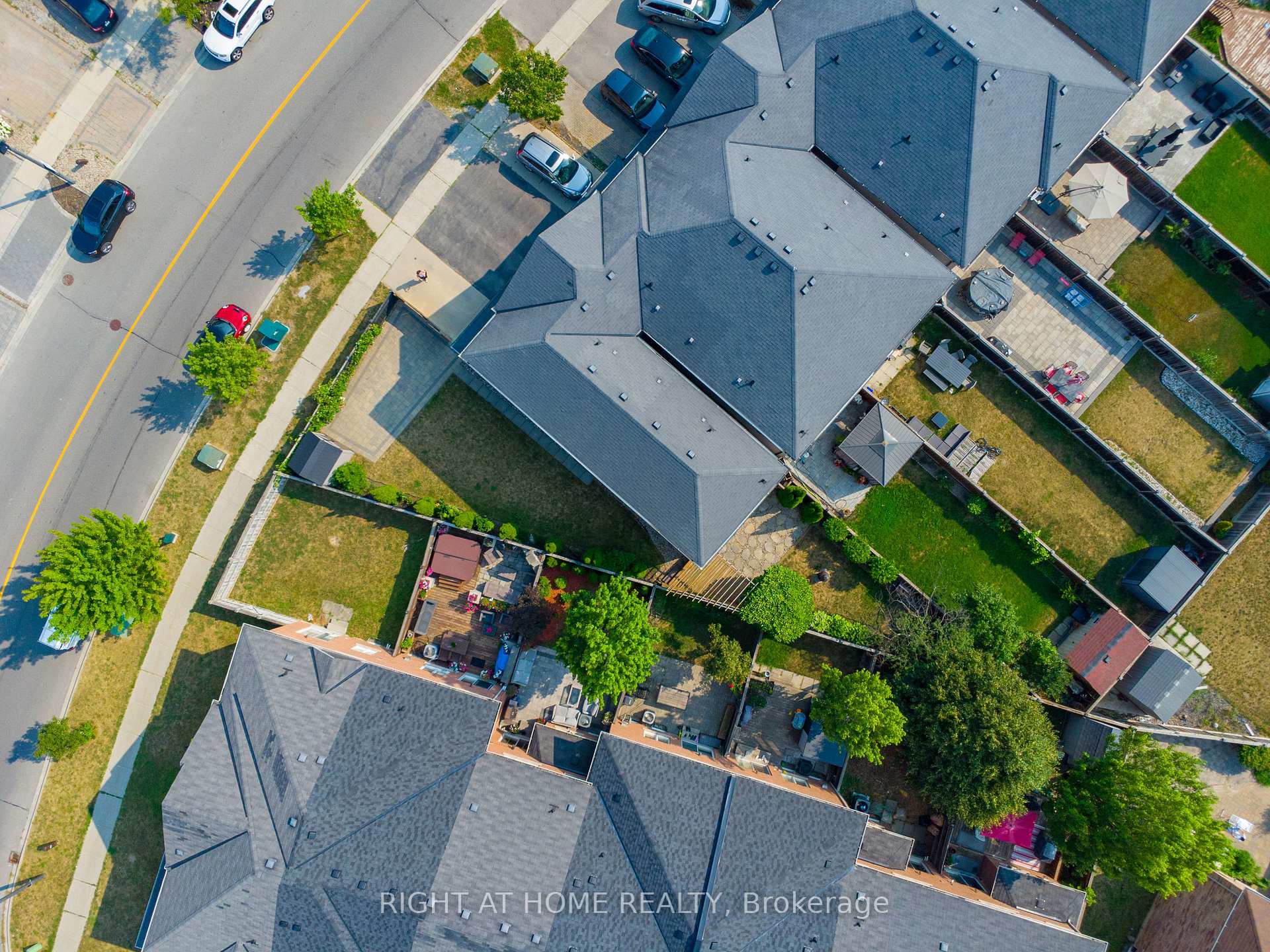 Photo 37 of 215 Canada Drive, Vaughan, Vellore Village — HOMEH