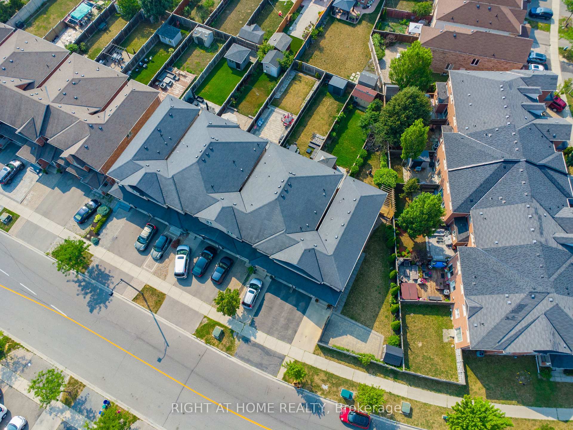 Photo 41 of 215 Canada Drive, Vaughan, Vellore Village — HOMEH
