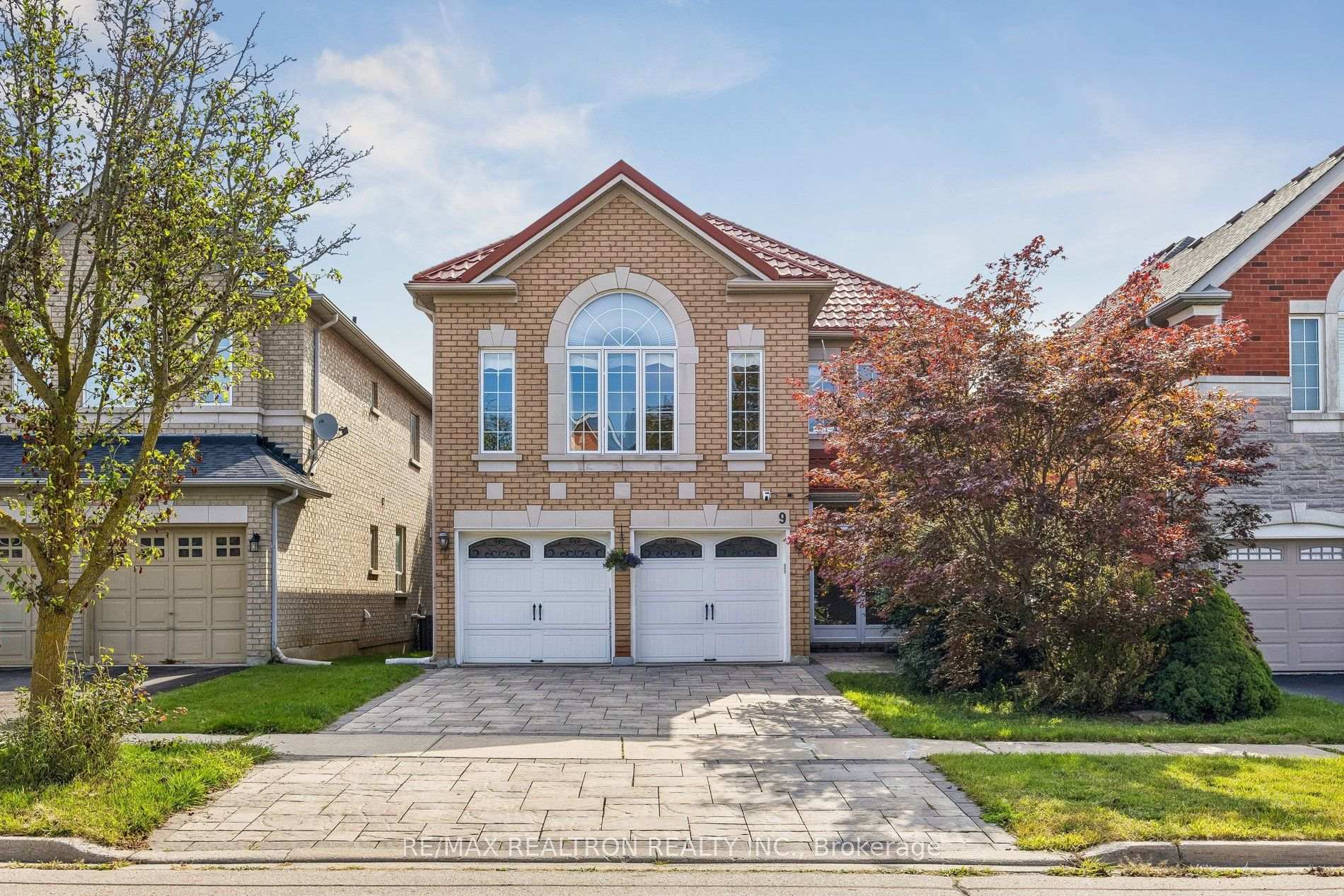 Photo 1 of 9 Kimono Crescent, Richmond Hill, Rouge Woods — HOMEH