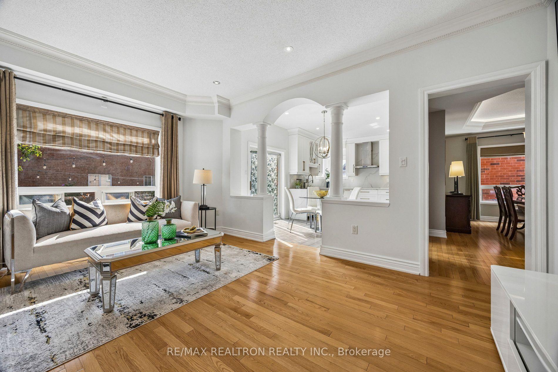 Photo 16 of 9 Kimono Crescent, Richmond Hill, Rouge Woods — HOMEH