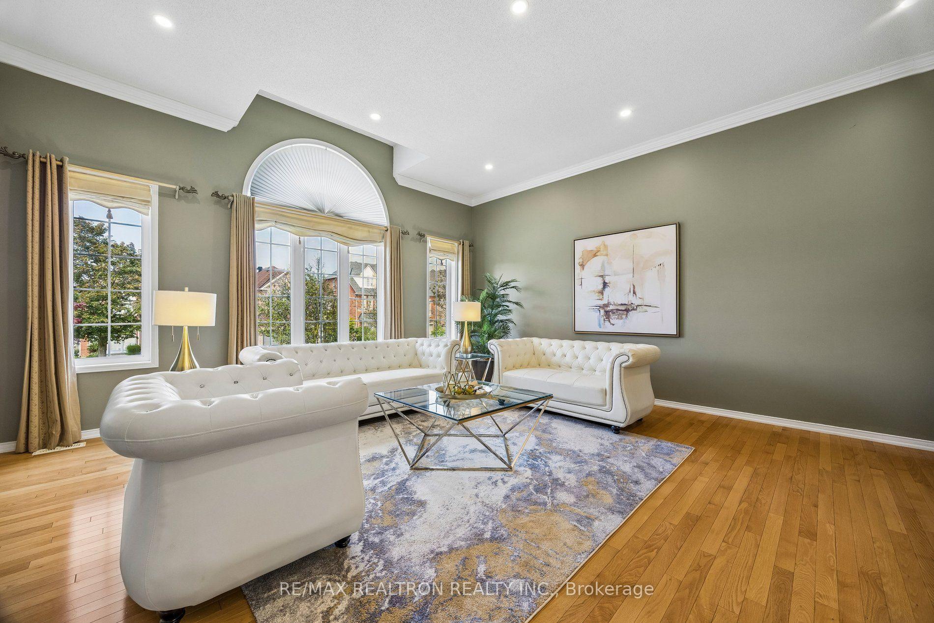 Photo 24 of 9 Kimono Crescent, Richmond Hill, Rouge Woods — HOMEH