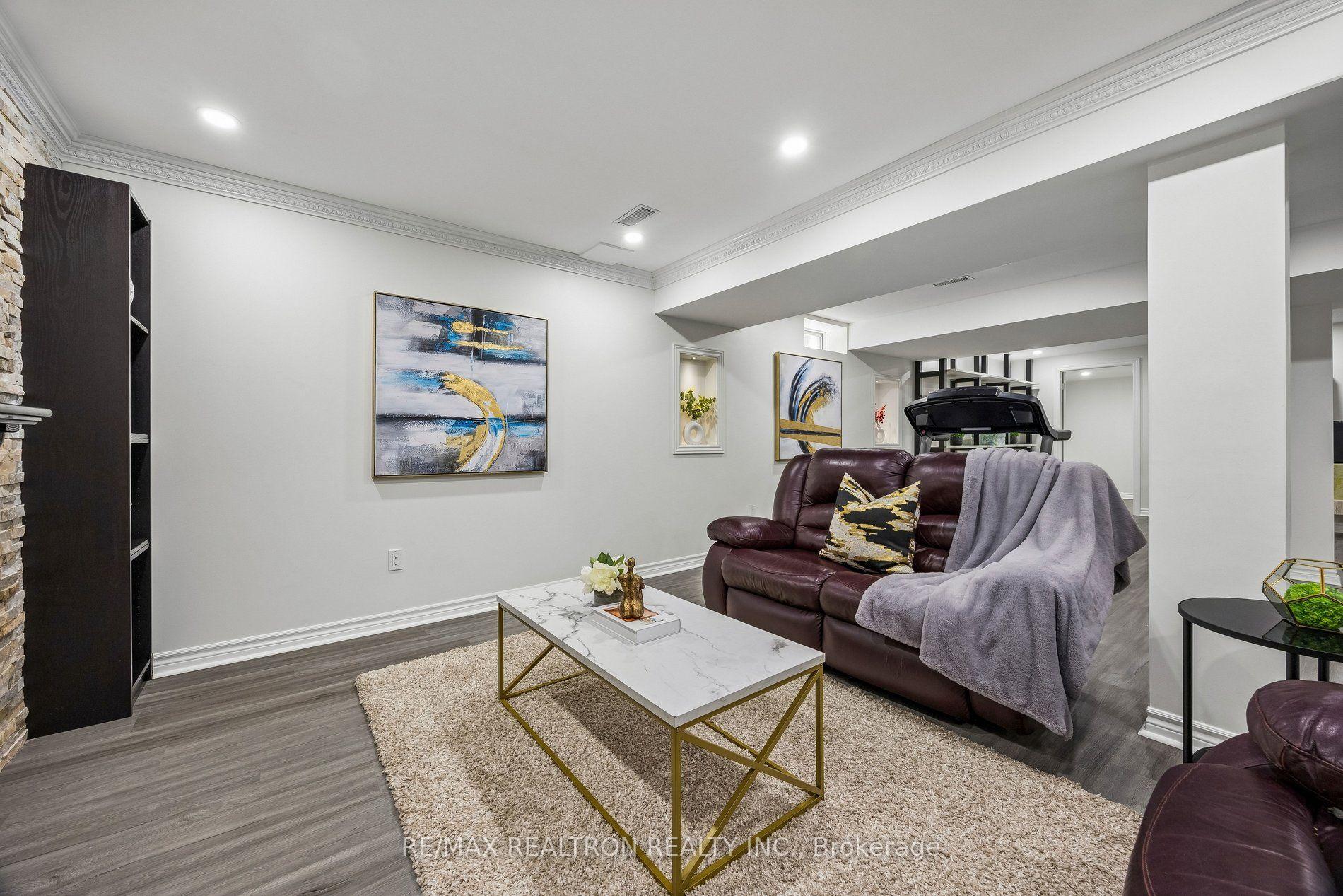 Photo 57 of 9 Kimono Crescent, Richmond Hill, Rouge Woods — HOMEH