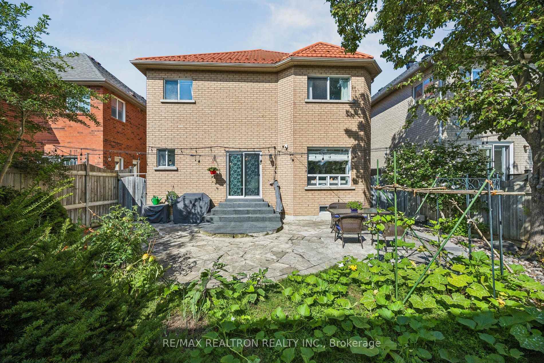 Photo 68 of 9 Kimono Crescent, Richmond Hill, Rouge Woods — HOMEH