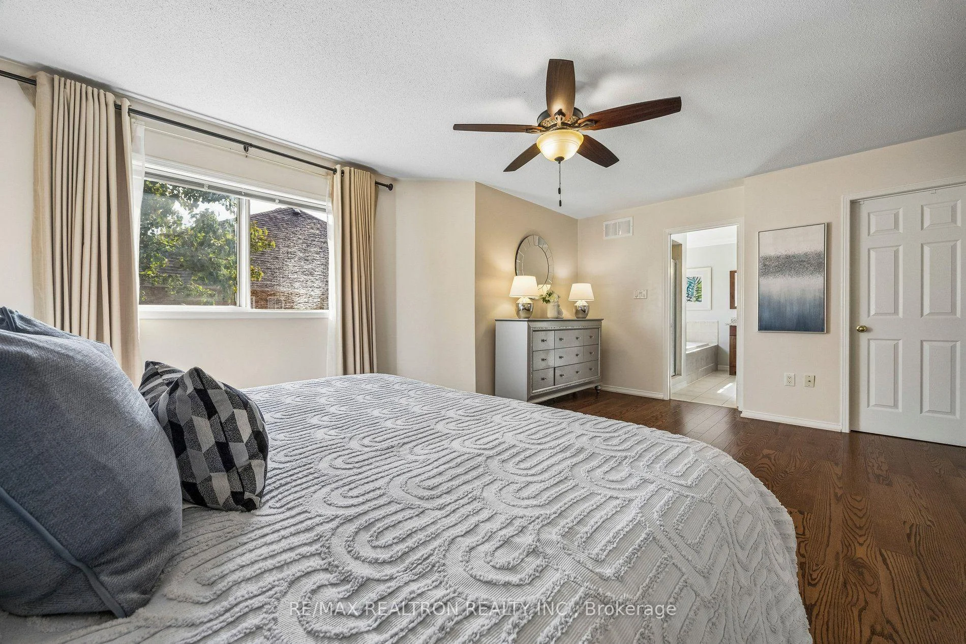 Photo 42 of 9 Kimono Crescent, Richmond Hill, Rouge Woods — HOMEH