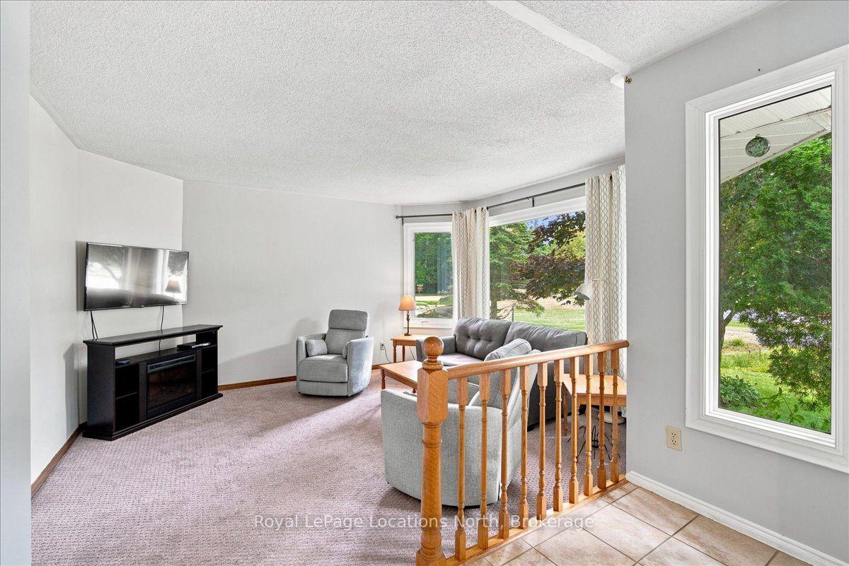 Photo 6 of 6 Royal Beech Drive, Wasaga Beach — HOMEH