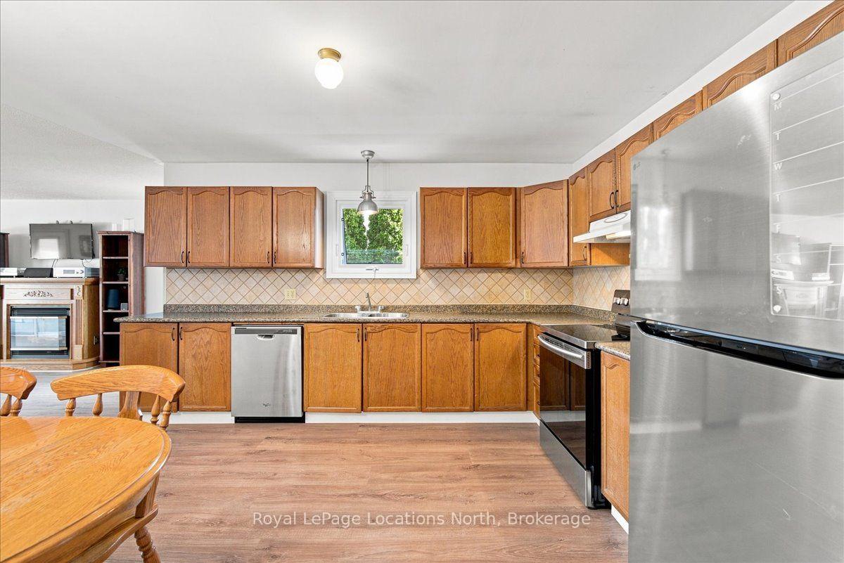 Photo 10 of 6 Royal Beech Drive, Wasaga Beach — HOMEH