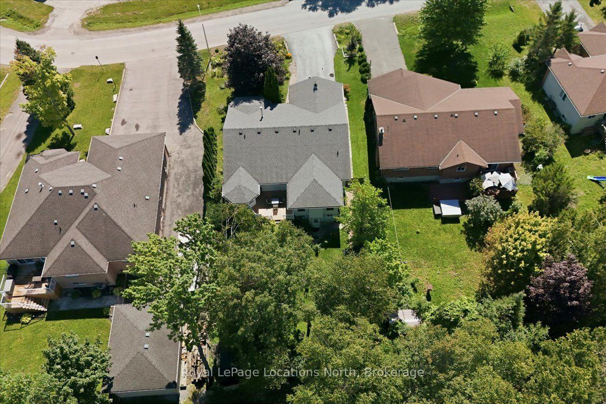 Photo 39 of 6 Royal Beech Drive, Wasaga Beach — HOMEH