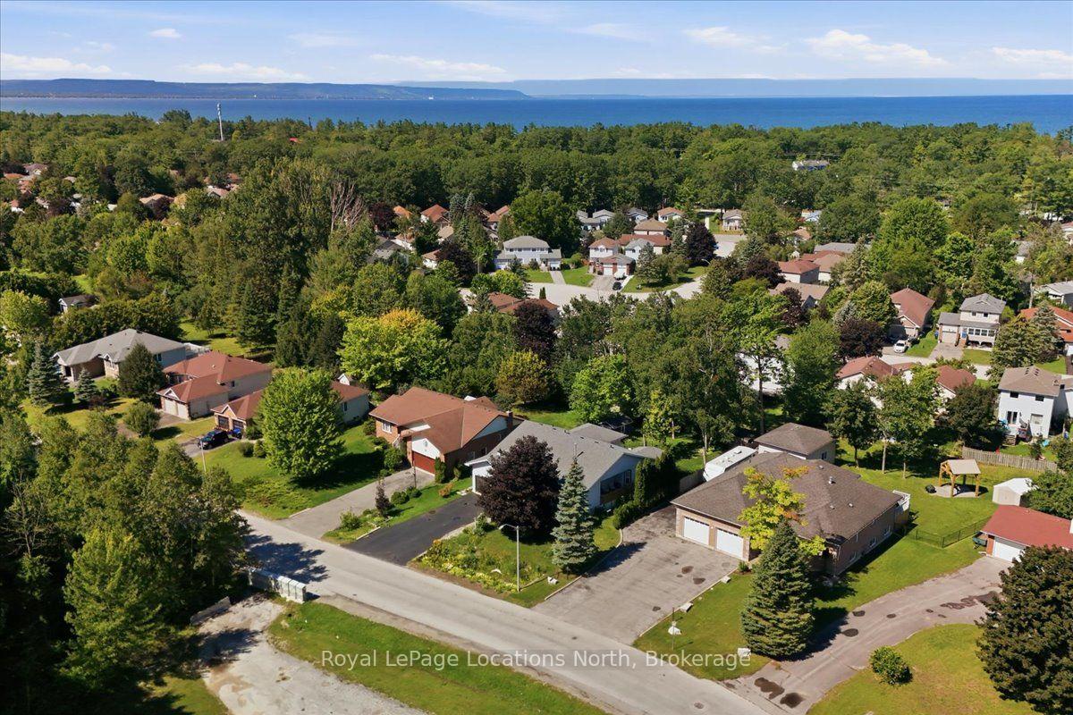 Photo 43 of 6 Royal Beech Drive, Wasaga Beach — HOMEH