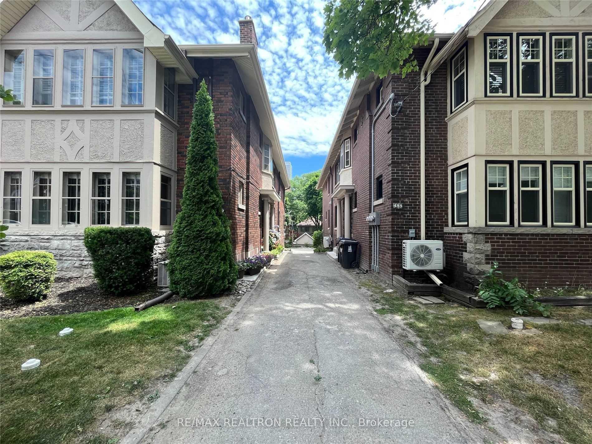 Photo 2 of Unit B, 485 Oriole Parkway, Toronto, Yonge-Eglinton — HOMEH