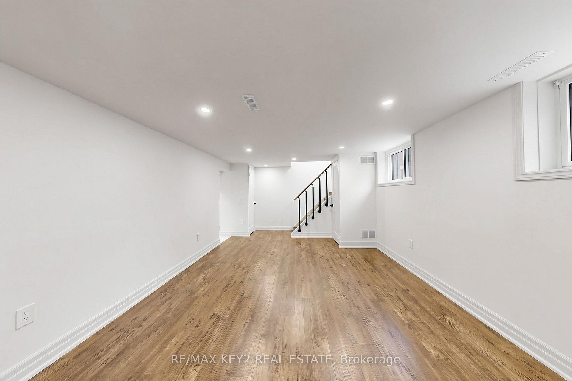 Photo 2 of 707 Walnut Street W, Whitby, Downtown Whitby — HOMEH