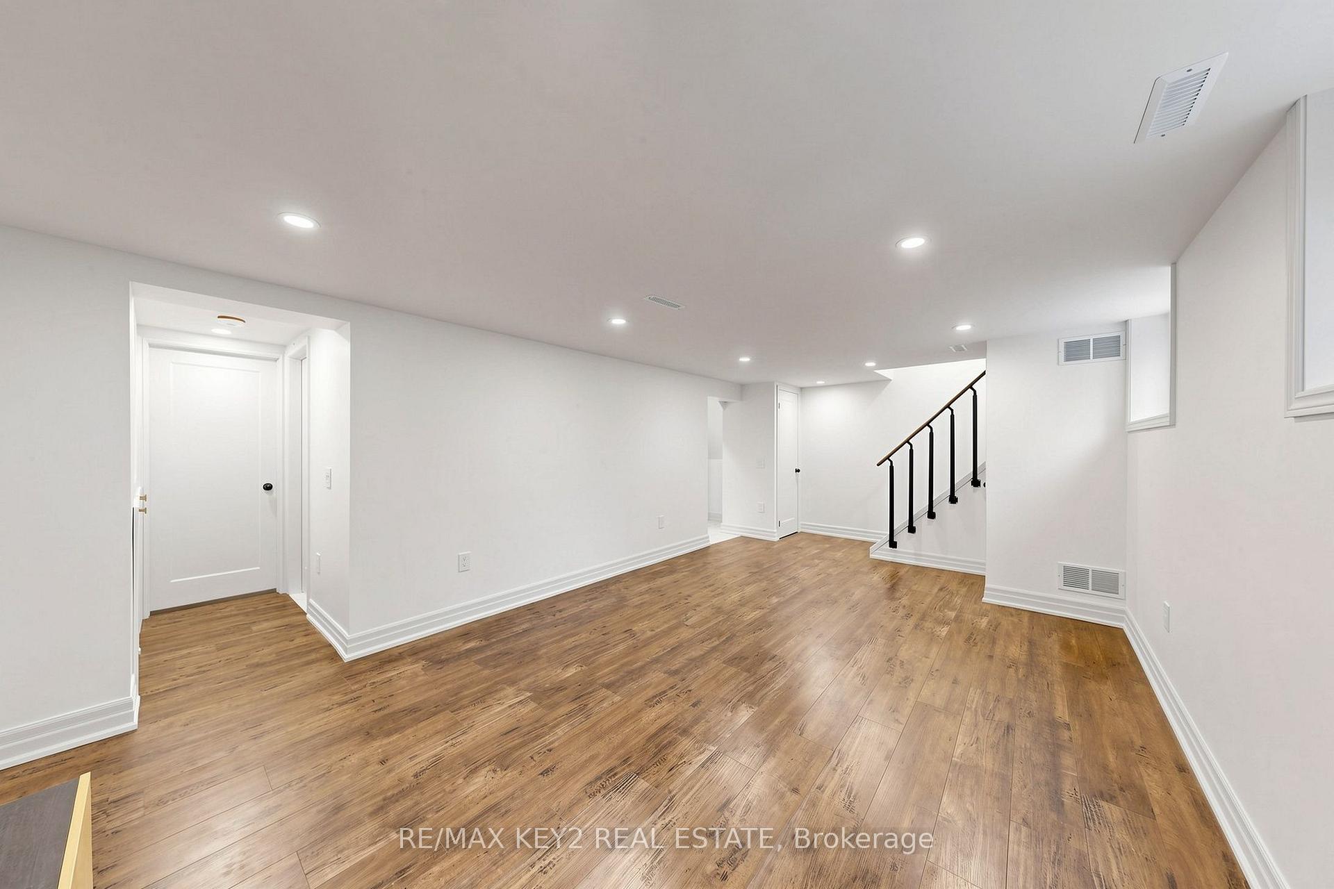 Photo 7 of 707 Walnut Street W, Whitby, Downtown Whitby — HOMEH