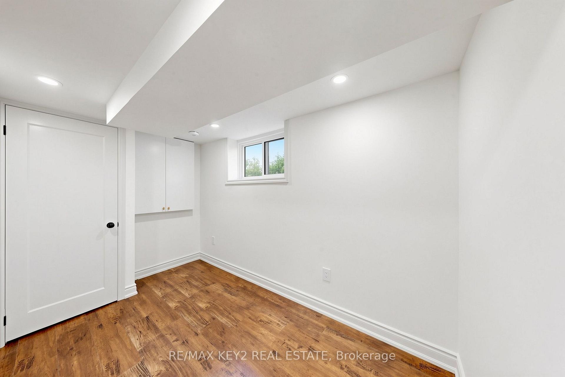 Photo 13 of 707 Walnut Street W, Whitby, Downtown Whitby — HOMEH