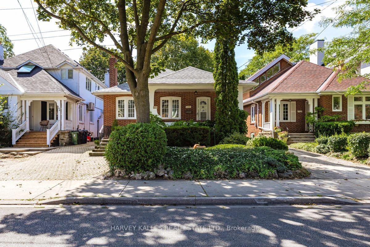 Photo 2 of 109 Old Orchard Grove, Toronto, Lawrence Park North — HOMEH