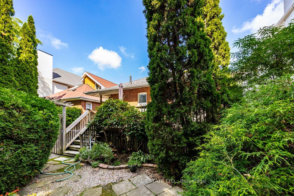 Photo 14 of 109 Old Orchard Grove, Toronto, Lawrence Park North — HOMEH
