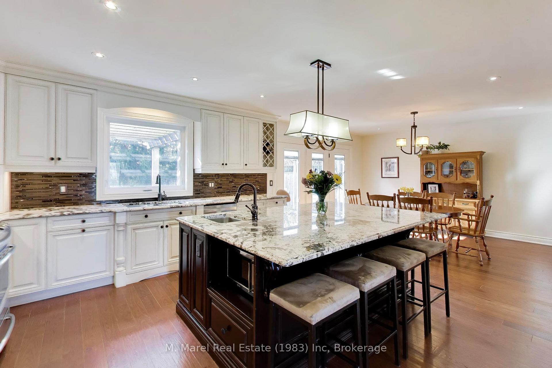 Photo 4 of 73 Lake Avenue Drive, Hamilton, Stoney Creek — HOMEH