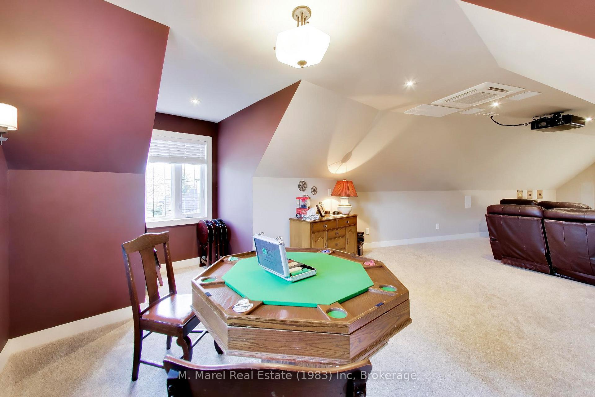 Photo 26 of 73 Lake Avenue Drive, Hamilton, Stoney Creek — HOMEH