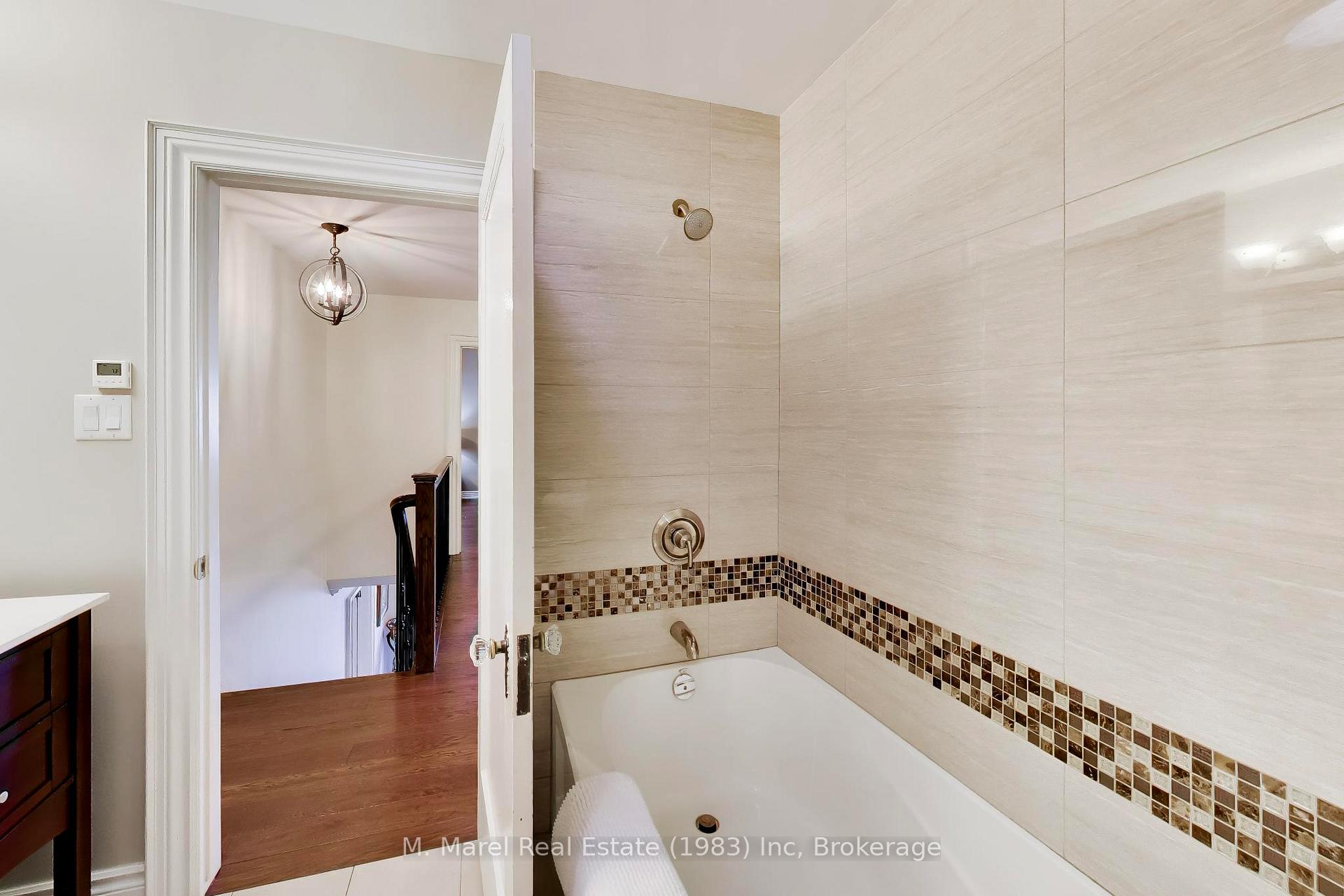 Photo 29 of 73 Lake Avenue Drive, Hamilton, Stoney Creek — HOMEH