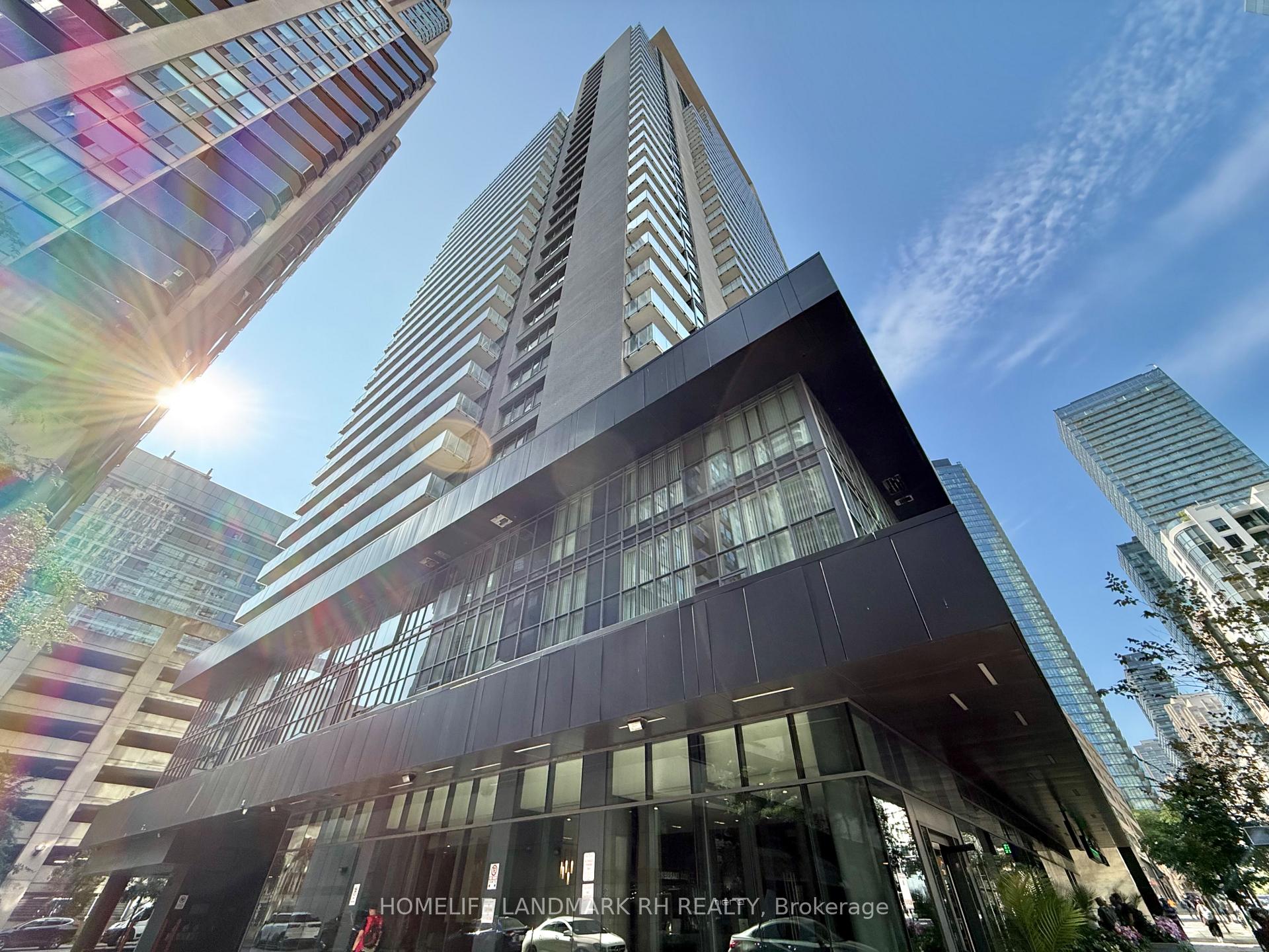 Photo 2 of Unit 601, 770 Bay Street, Toronto, Bay Street Corridor — HOMEH