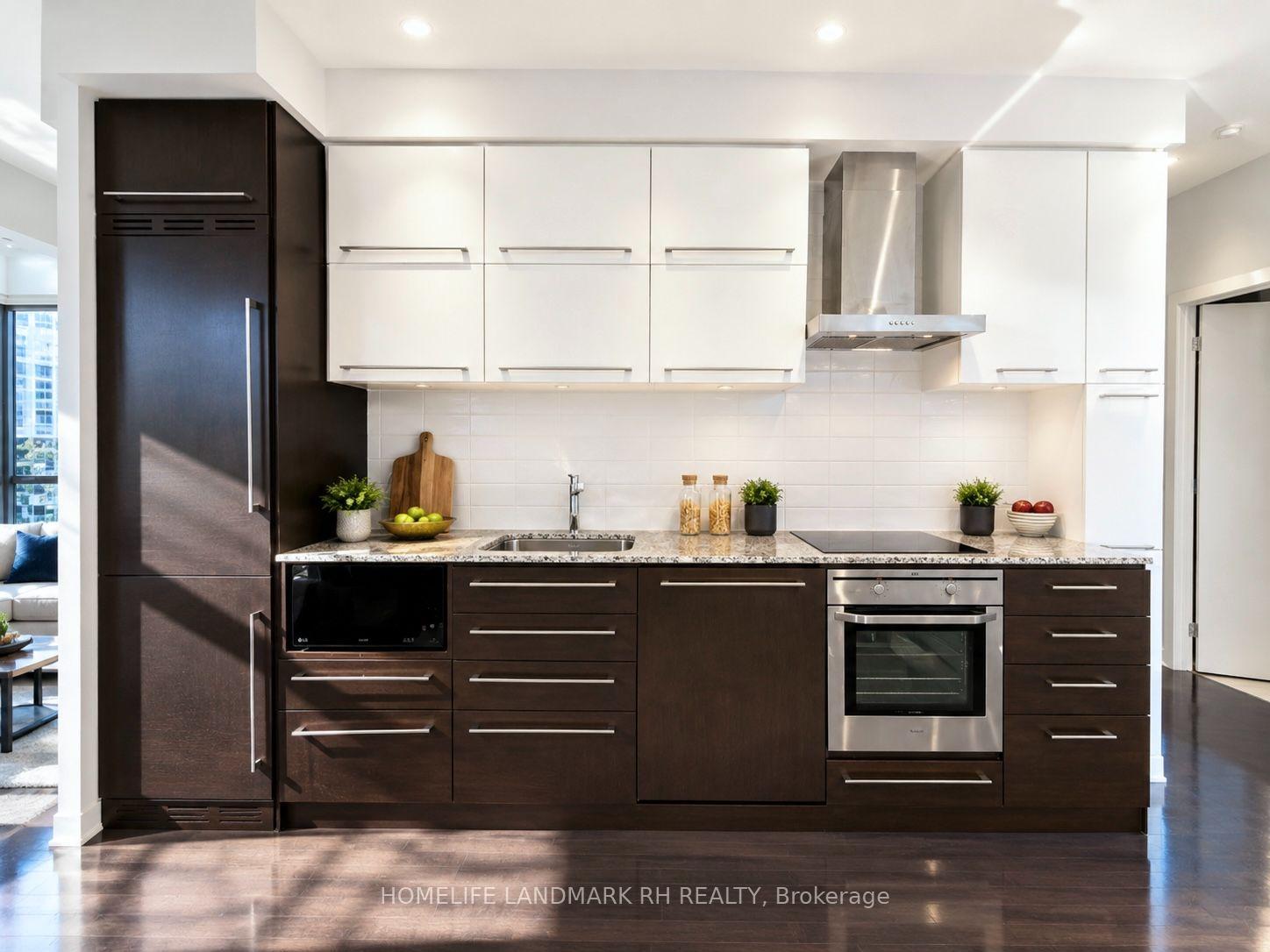 Photo 7 of Unit 601, 770 Bay Street, Toronto, Bay Street Corridor — HOMEH