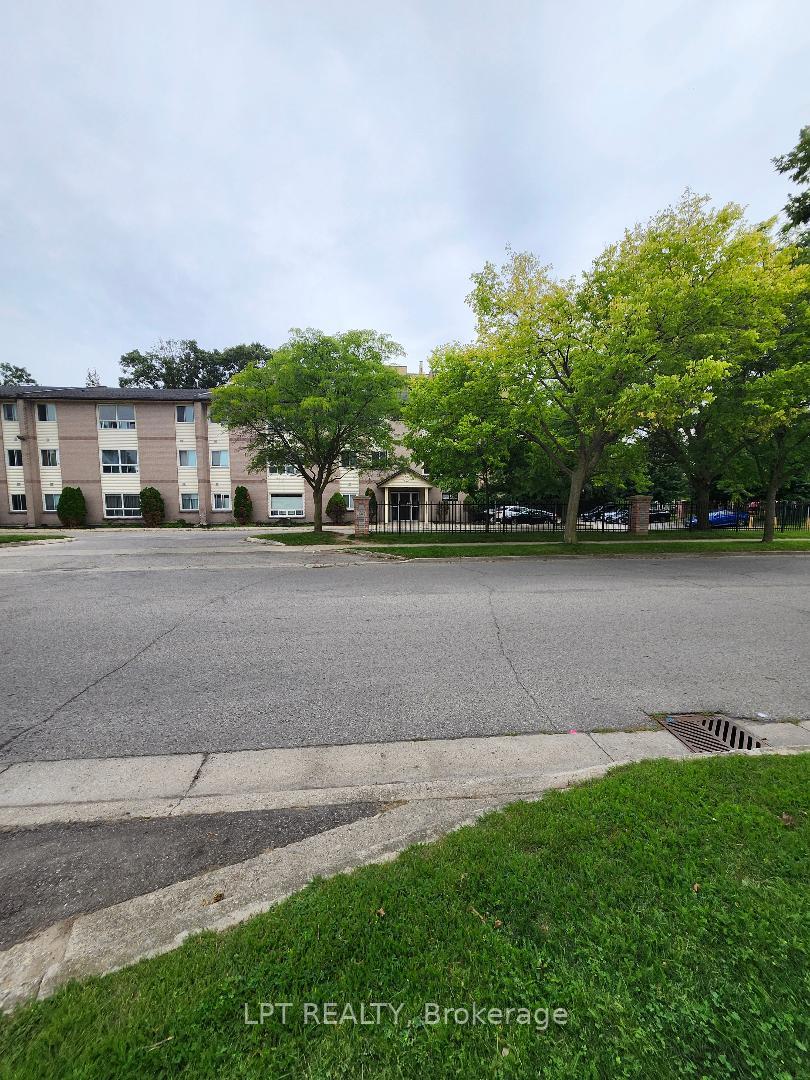 Photo 1 of Unit 4, 1265 Bentley Drive, London, East D — HOMEH