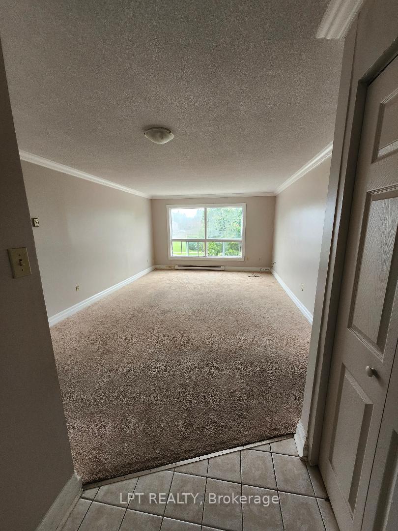Photo 8 of Unit 4, 1265 Bentley Drive, London, East D — HOMEH