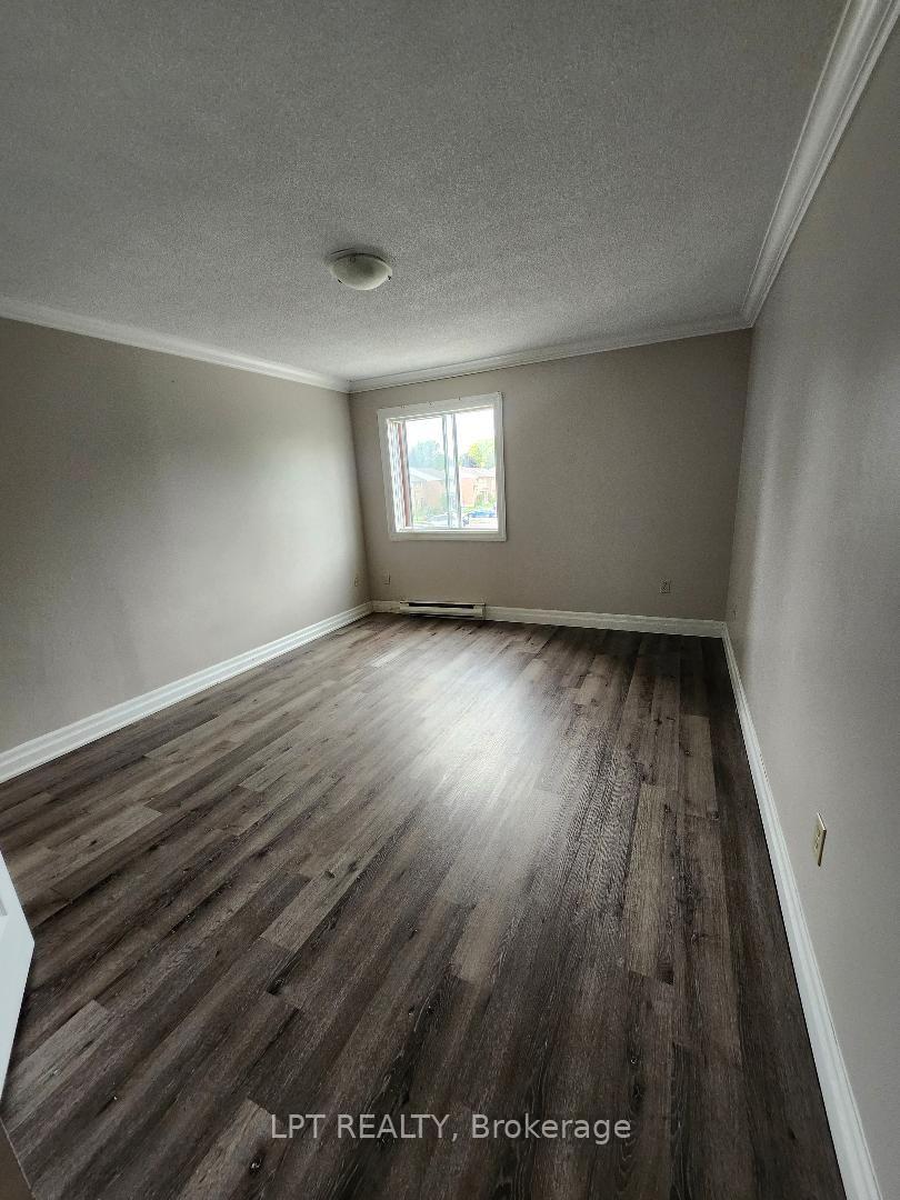 Photo 10 of Unit 4, 1265 Bentley Drive, London, East D — HOMEH