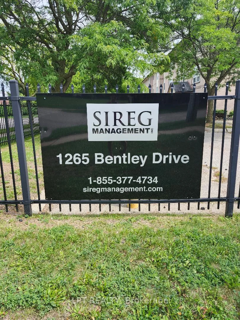 Photo 14 of Unit 4, 1265 Bentley Drive, London, East D — HOMEH