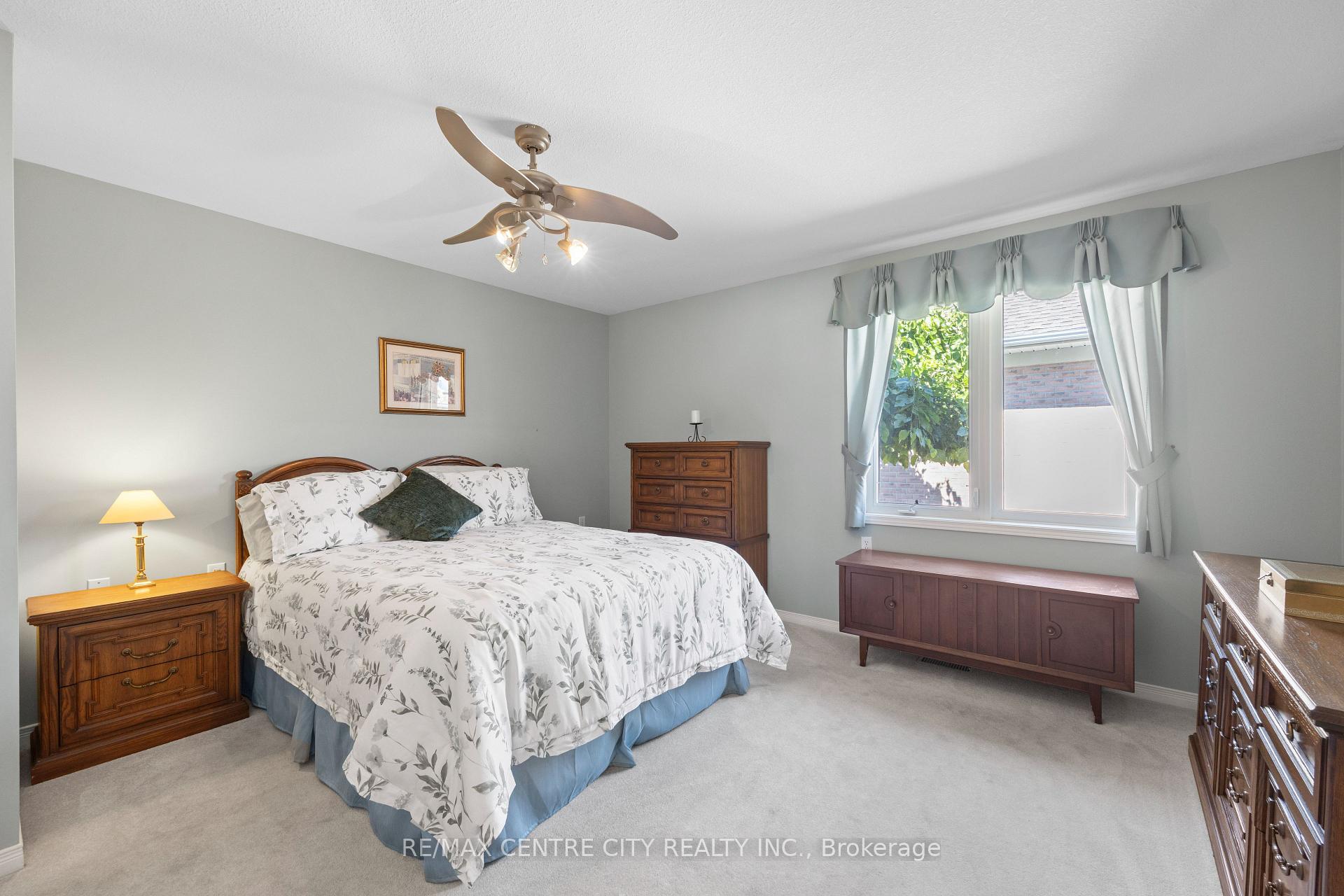Photo 12 of 33 Ilderbrook Circle, Middlesex Centre, Ilderton — HOMEH