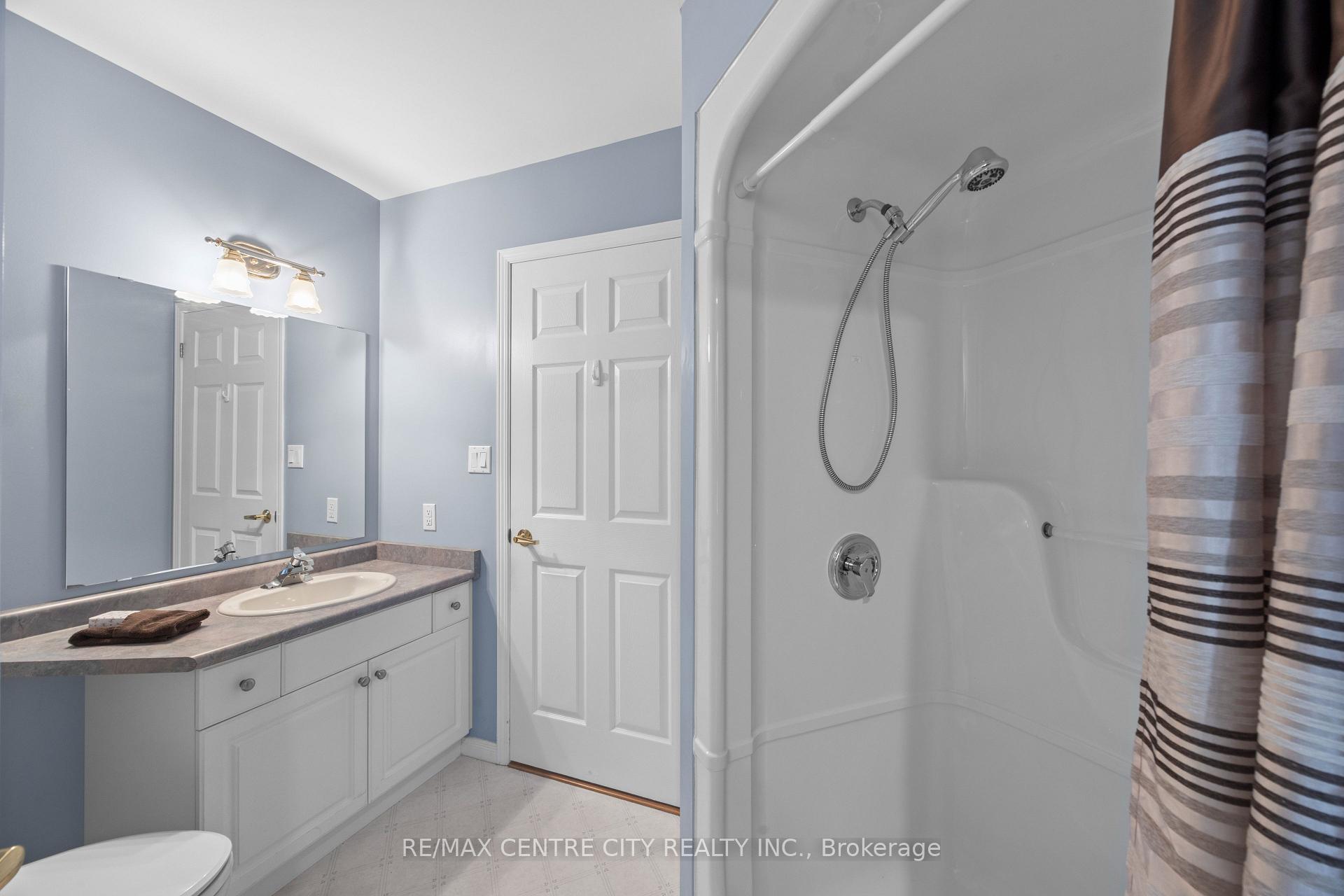 Photo 19 of 33 Ilderbrook Circle, Middlesex Centre, Ilderton — HOMEH