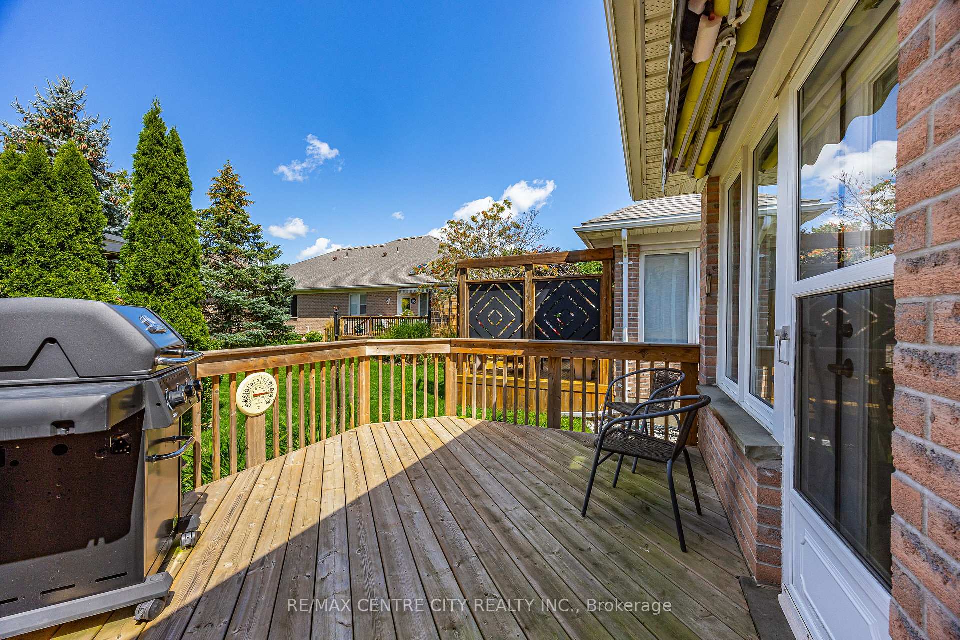 Photo 37 of 33 Ilderbrook Circle, Middlesex Centre, Ilderton — HOMEH