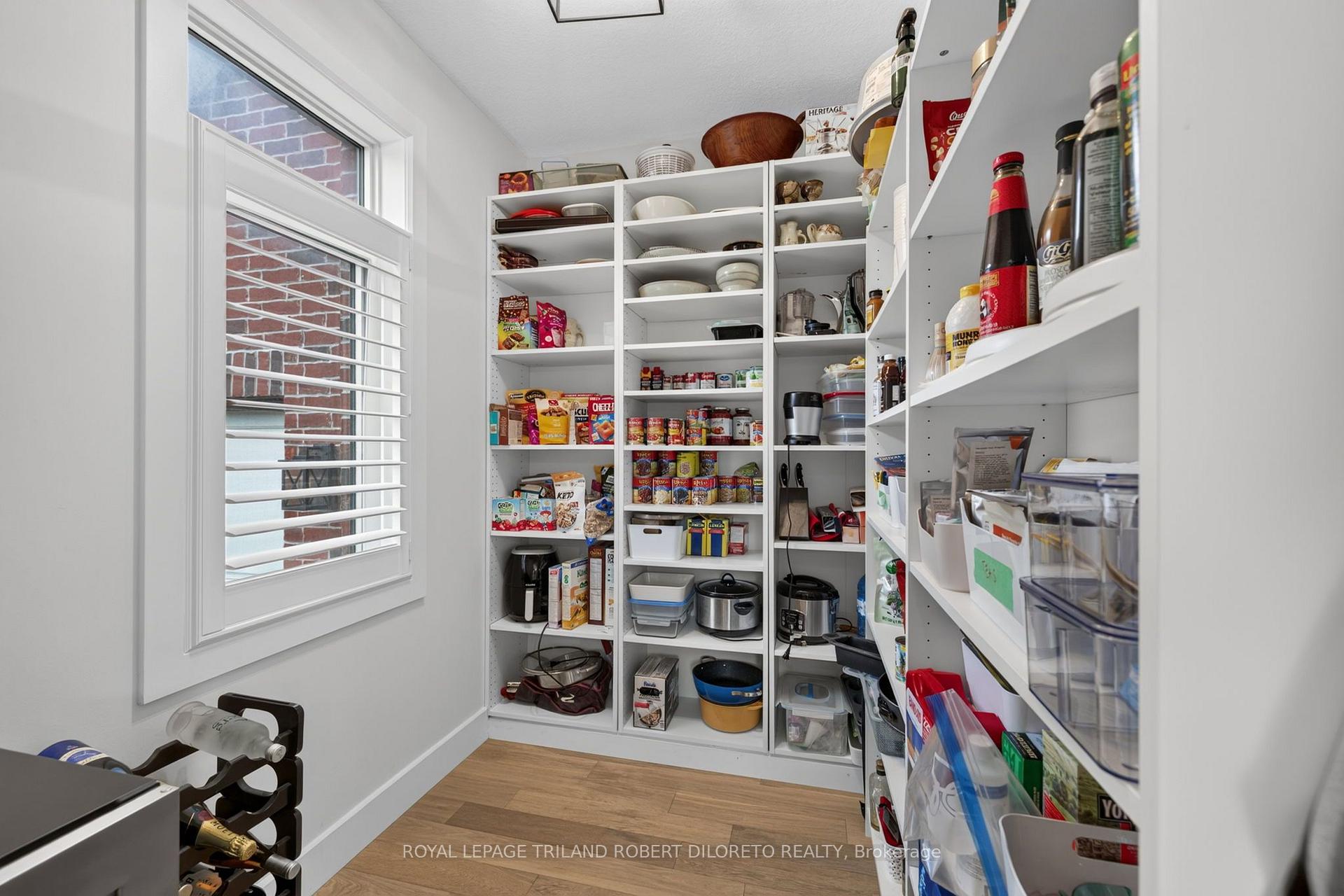 Photo 15 of 734 Radisson Lane, Strathroy-Caradoc, Mount Brydges — HOMEH