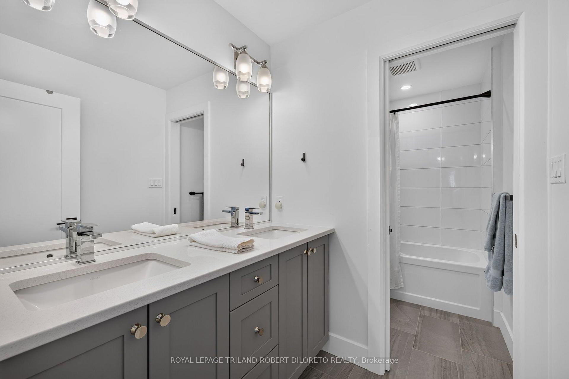 Photo 25 of 734 Radisson Lane, Strathroy-Caradoc, Mount Brydges — HOMEH