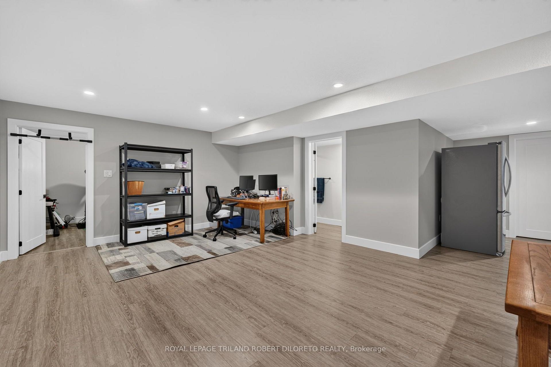 Photo 26 of 734 Radisson Lane, Strathroy-Caradoc, Mount Brydges — HOMEH