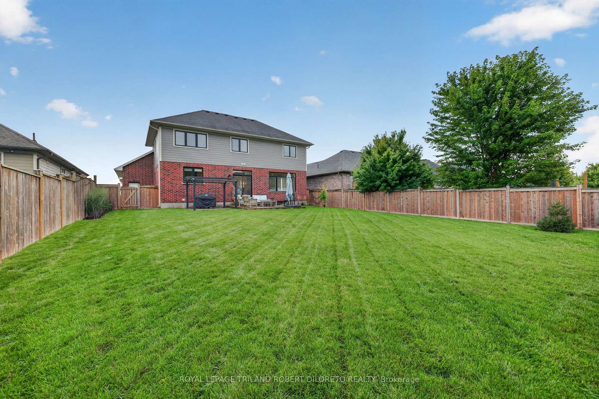 Photo 30 of 734 Radisson Lane, Strathroy-Caradoc, Mount Brydges — HOMEH