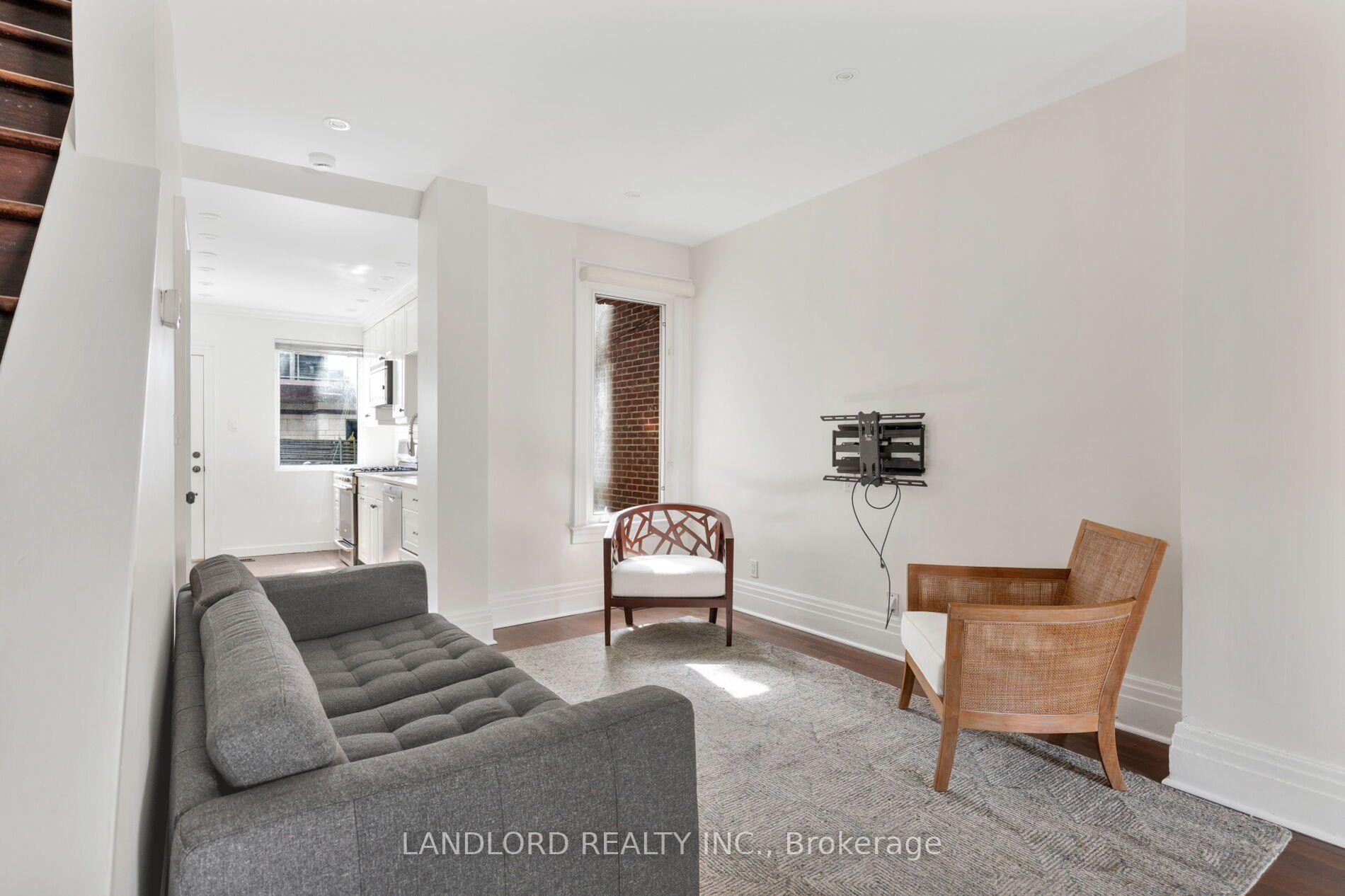 Photo 8 of 107A Scollard Street, Toronto, The Annex — HOMEH