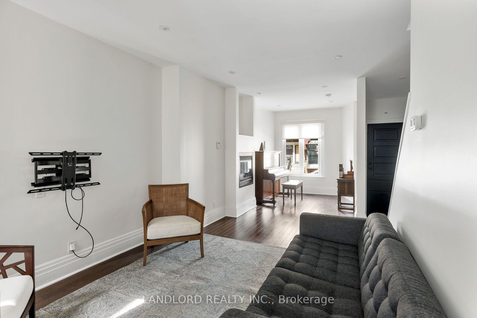 Photo 16 of 107A Scollard Street, Toronto, The Annex — HOMEH